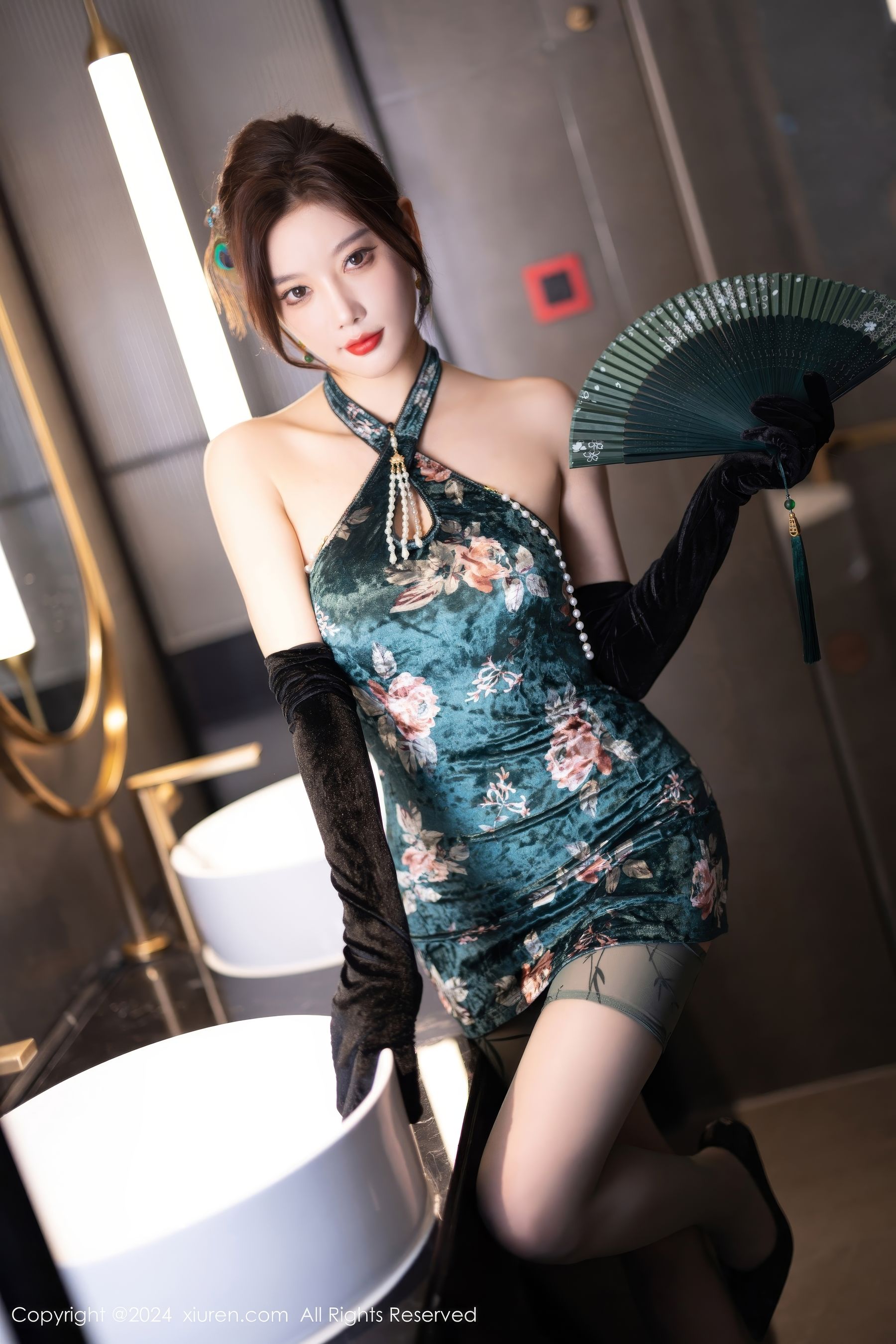 View - [XiuRen] 2024.09.14 No.9165 杨晨晨Yome - 图库库