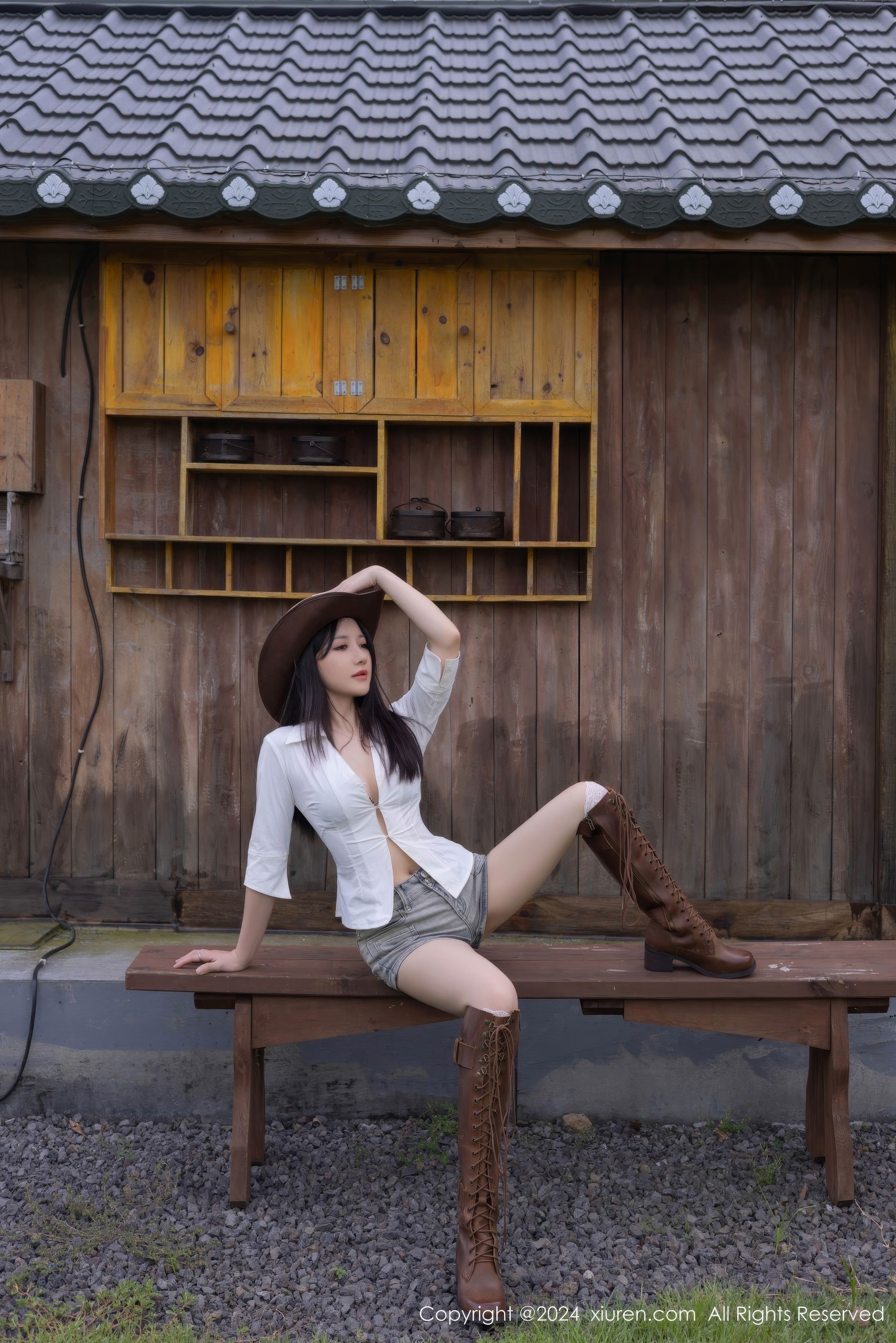 View - [XiuRen] 2024.09.14 No.9166 鱼子酱Fish - 图库库