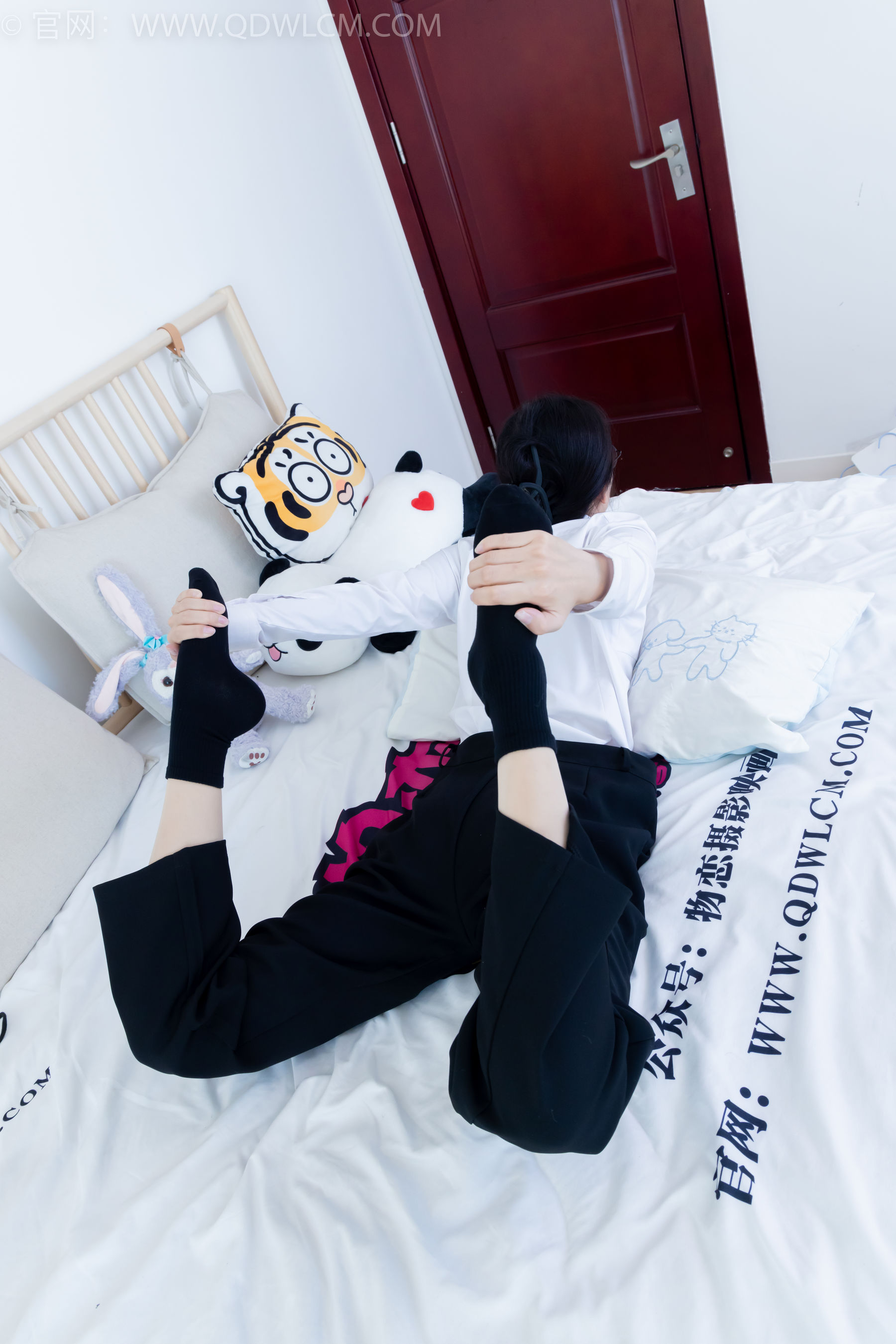 View - 物恋传媒 - Chiness Model  No.2126 茯苓 - 泛黄的相片 - 图库库