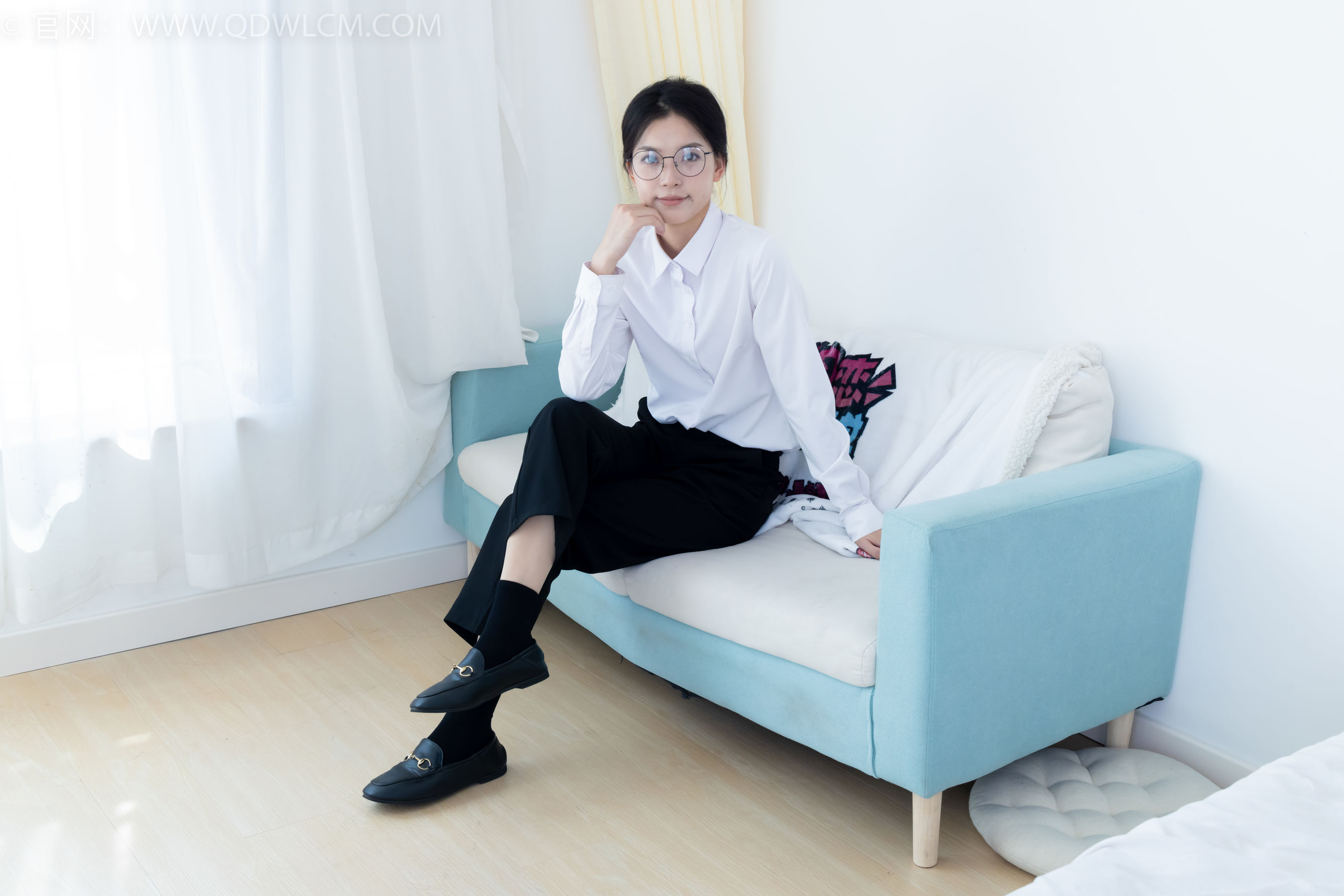 View - 物恋传媒 - Chiness Model  No.2126 茯苓 - 泛黄的相片 - 图库库