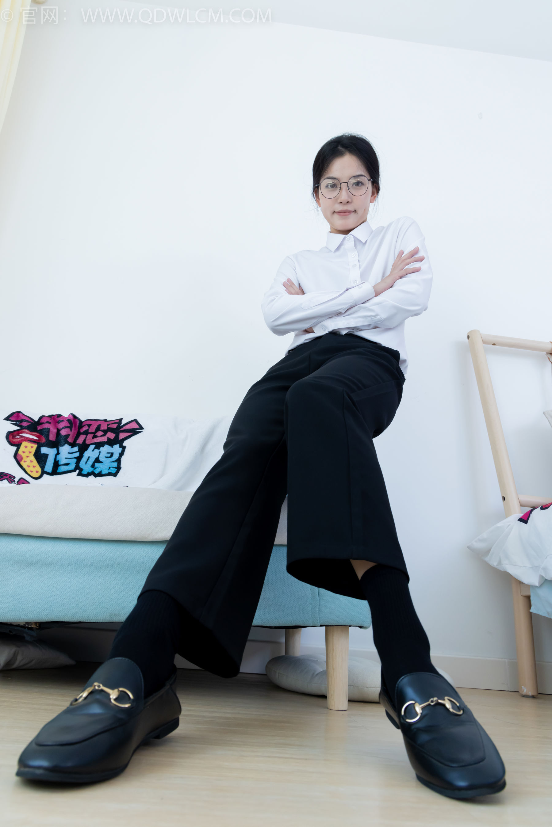 View - 物恋传媒 - Chiness Model  No.2126 茯苓 - 泛黄的相片 - 图库库