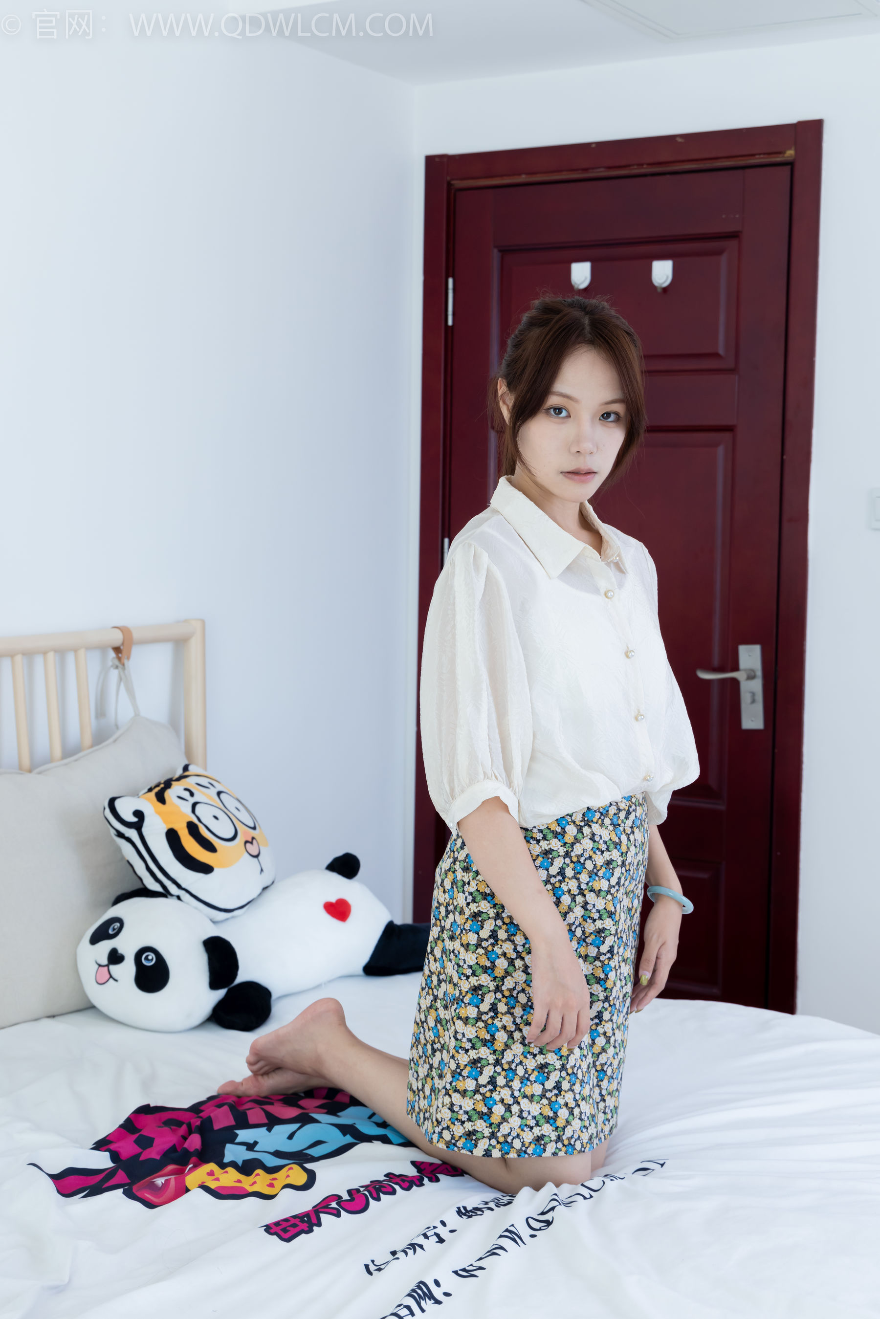 View - 物恋传媒 - Chiness Model  No.2127 舒舒 - 心底的眷恋 - 图库库