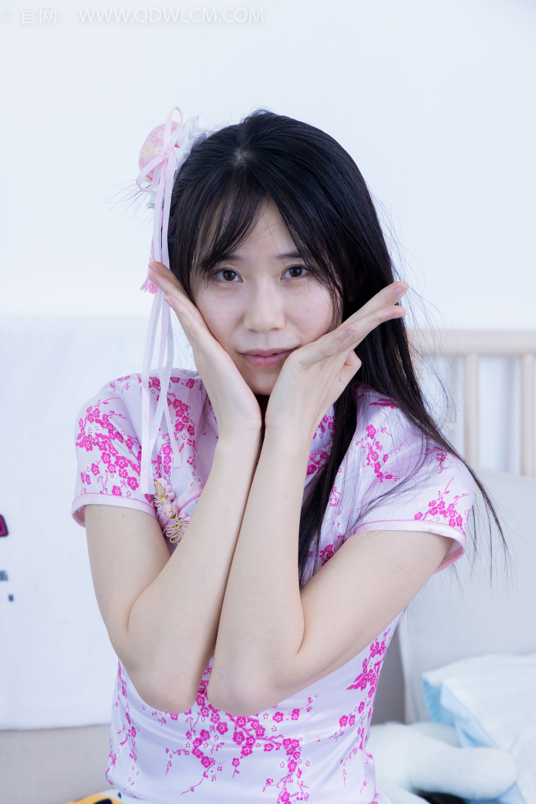 View - 物恋传媒 - Chiness Model  No.2130 菜菜 - 粉红泡泡 - 图库库