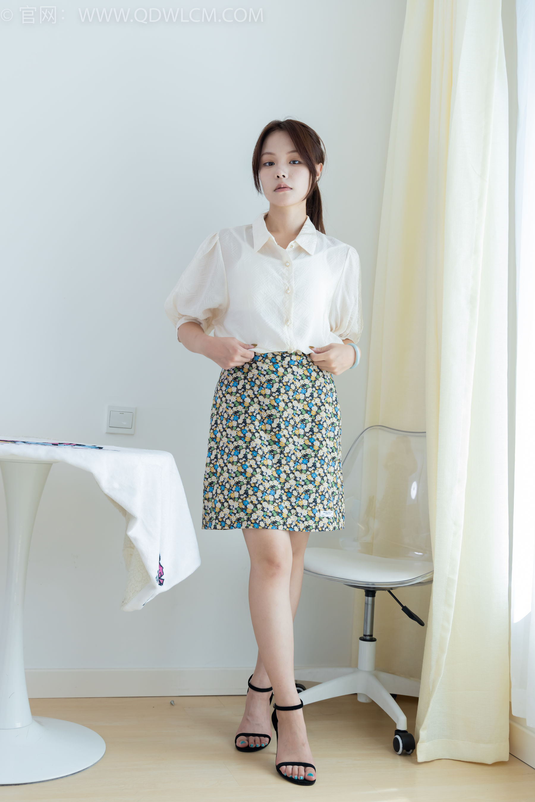 View - 物恋传媒 - Chiness Model  No.2127 舒舒 - 心底的眷恋 - 图库库