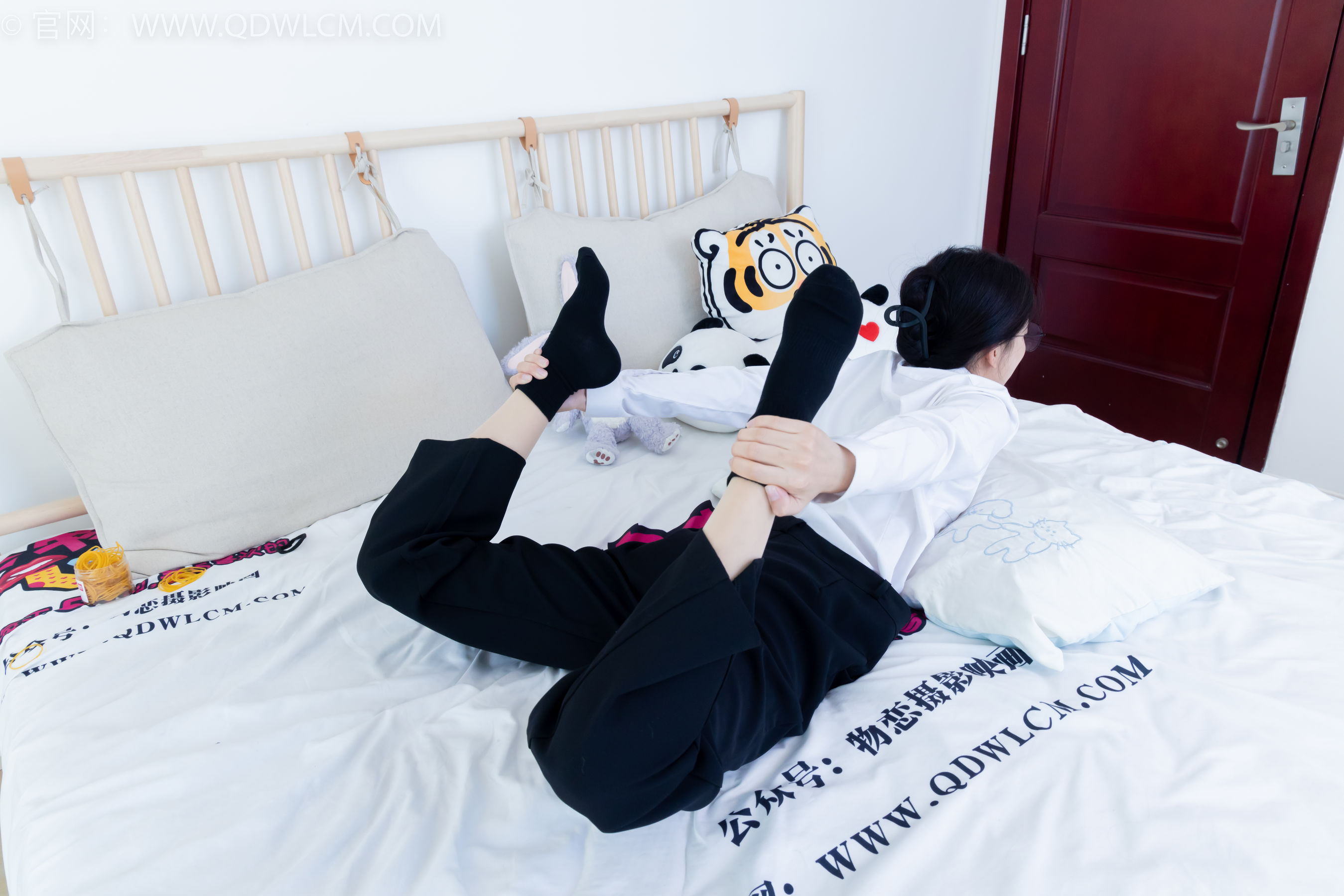 View - 物恋传媒 - Chiness Model  No.2126 茯苓 - 泛黄的相片 - 图库库