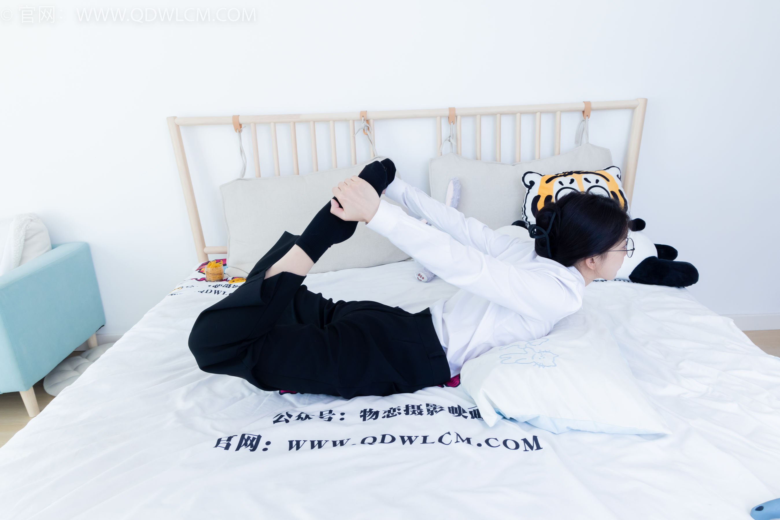 View - 物恋传媒 - Chiness Model  No.2126 茯苓 - 泛黄的相片 - 图库库