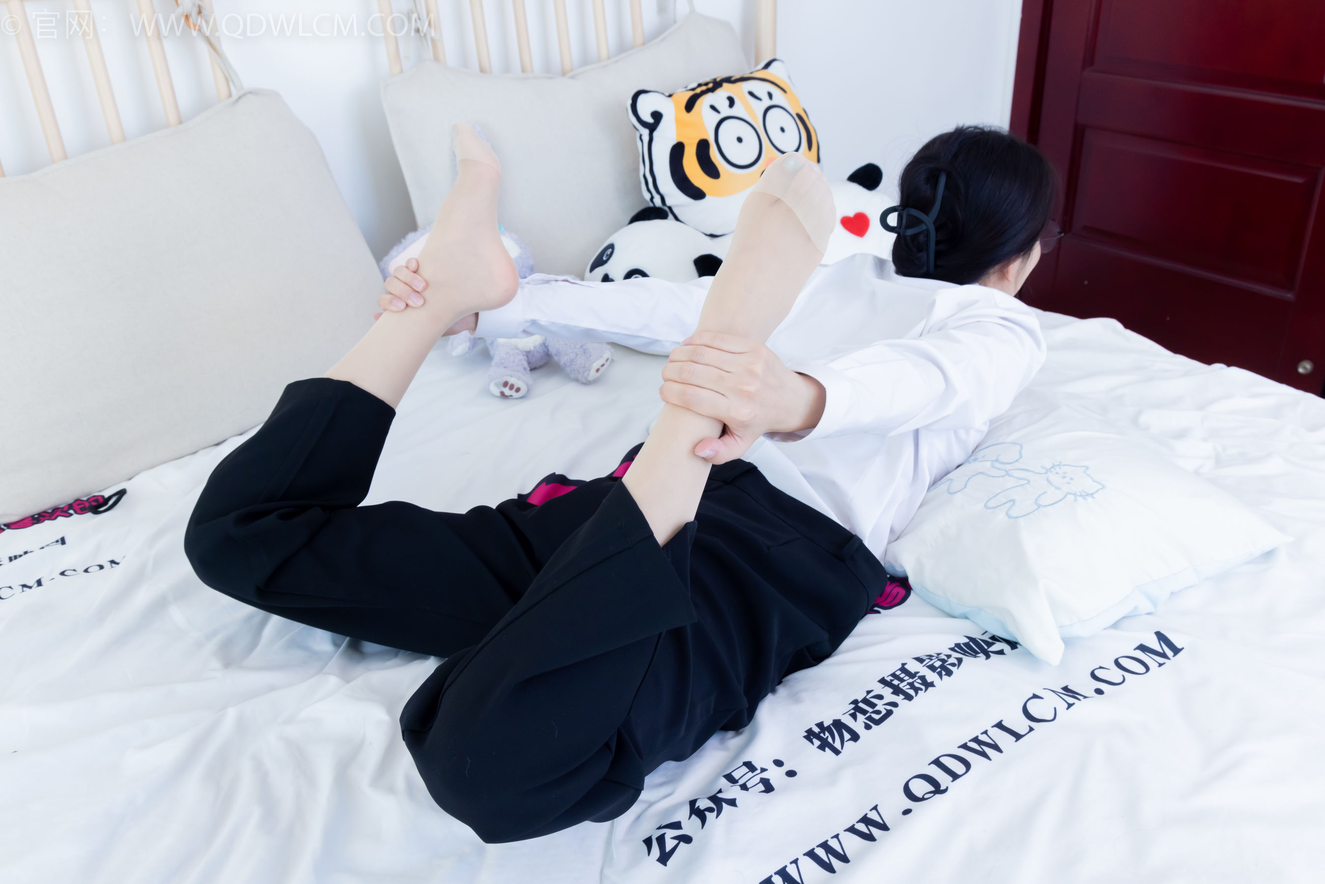 View - 物恋传媒 - Chiness Model  No.2126 茯苓 - 泛黄的相片 - 图库库