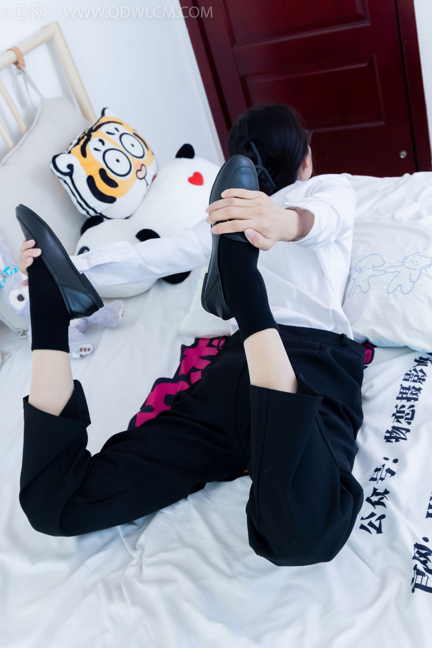 View - 物恋传媒 - Chiness Model  No.2126 茯苓 - 泛黄的相片 - 图库库