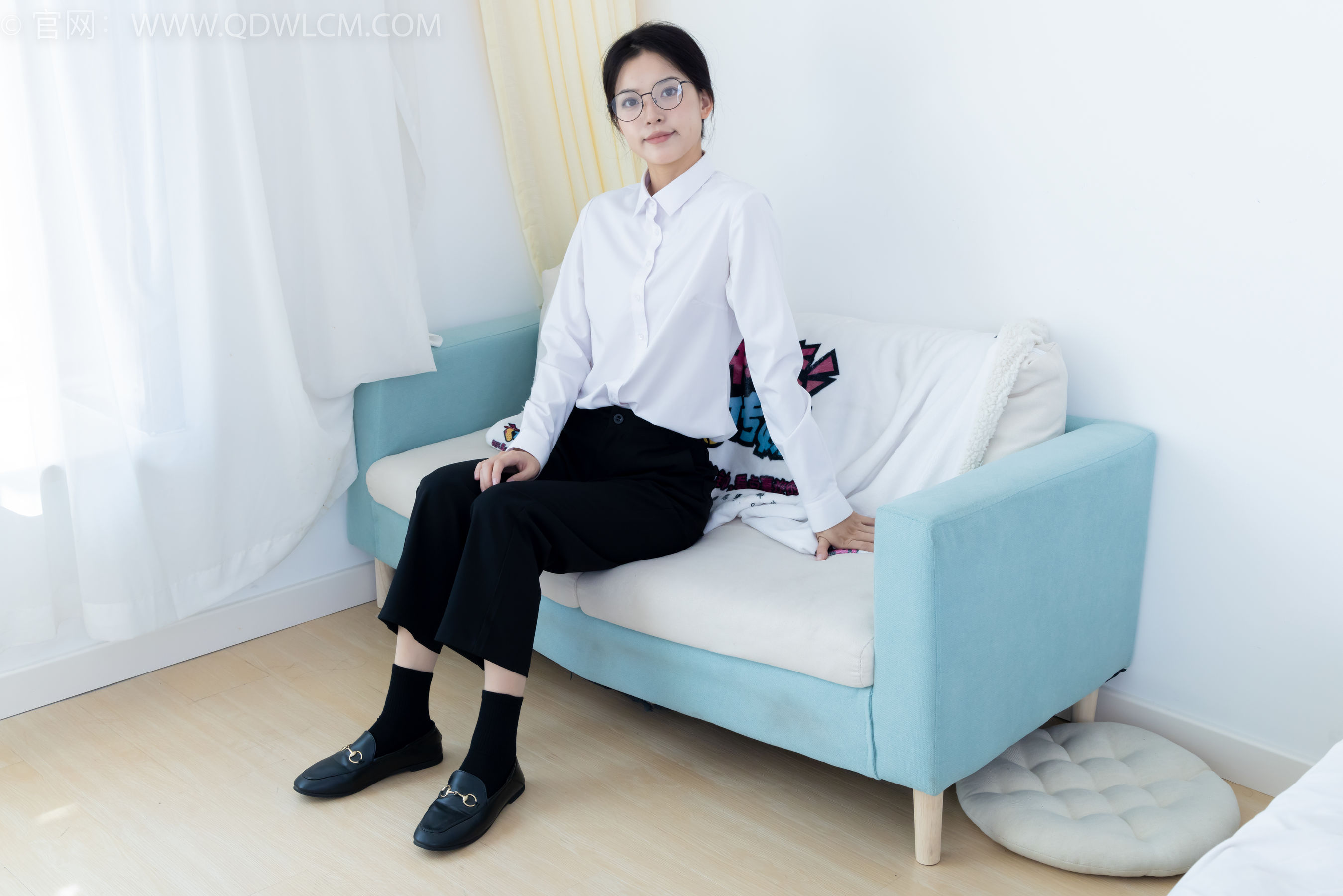 View - 物恋传媒 - Chiness Model  No.2126 茯苓 - 泛黄的相片 - 图库库