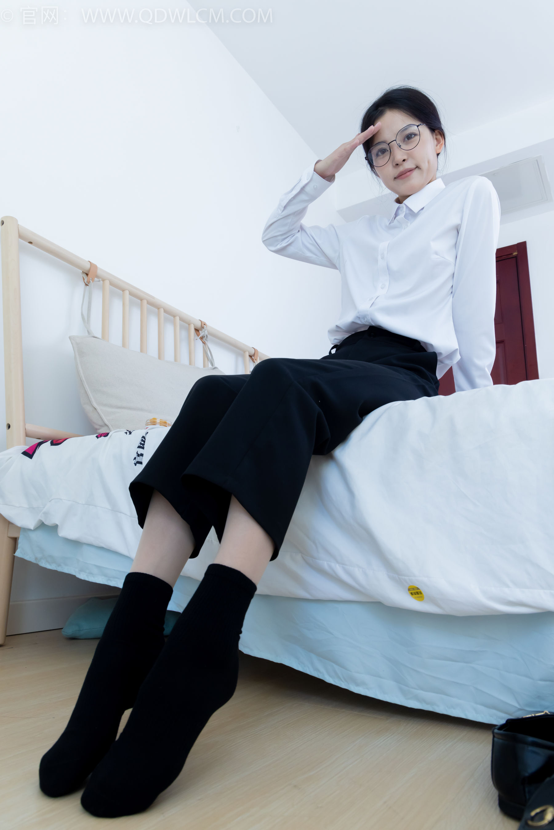 View - 物恋传媒 - Chiness Model  No.2126 茯苓 - 泛黄的相片 - 图库库