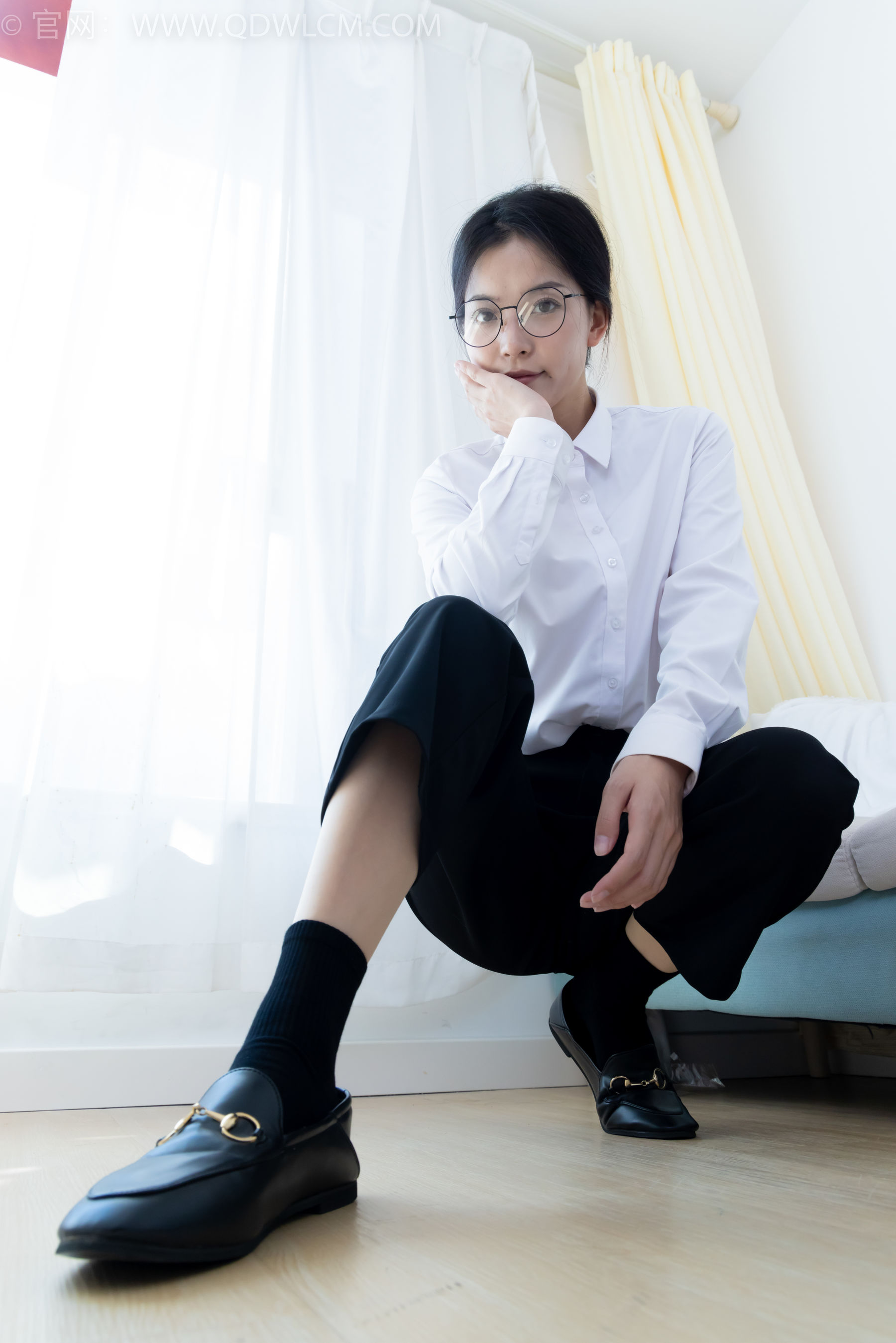 View - 物恋传媒 - Chiness Model  No.2126 茯苓 - 泛黄的相片 - 图库库