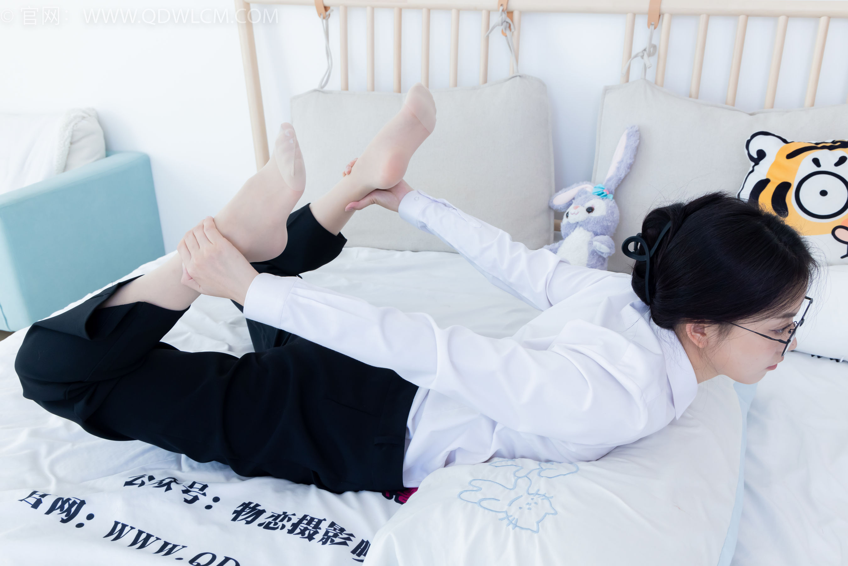 View - 物恋传媒 - Chiness Model  No.2126 茯苓 - 泛黄的相片 - 图库库