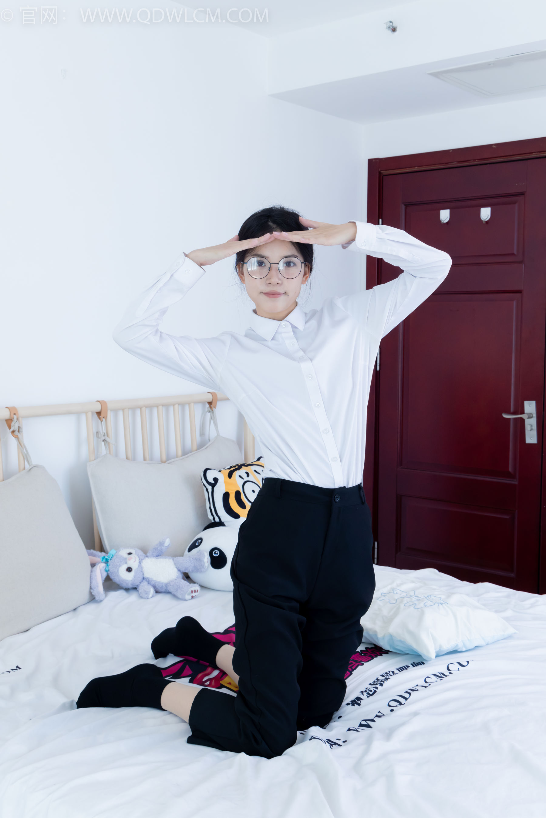 View - 物恋传媒 - Chiness Model  No.2126 茯苓 - 泛黄的相片 - 图库库