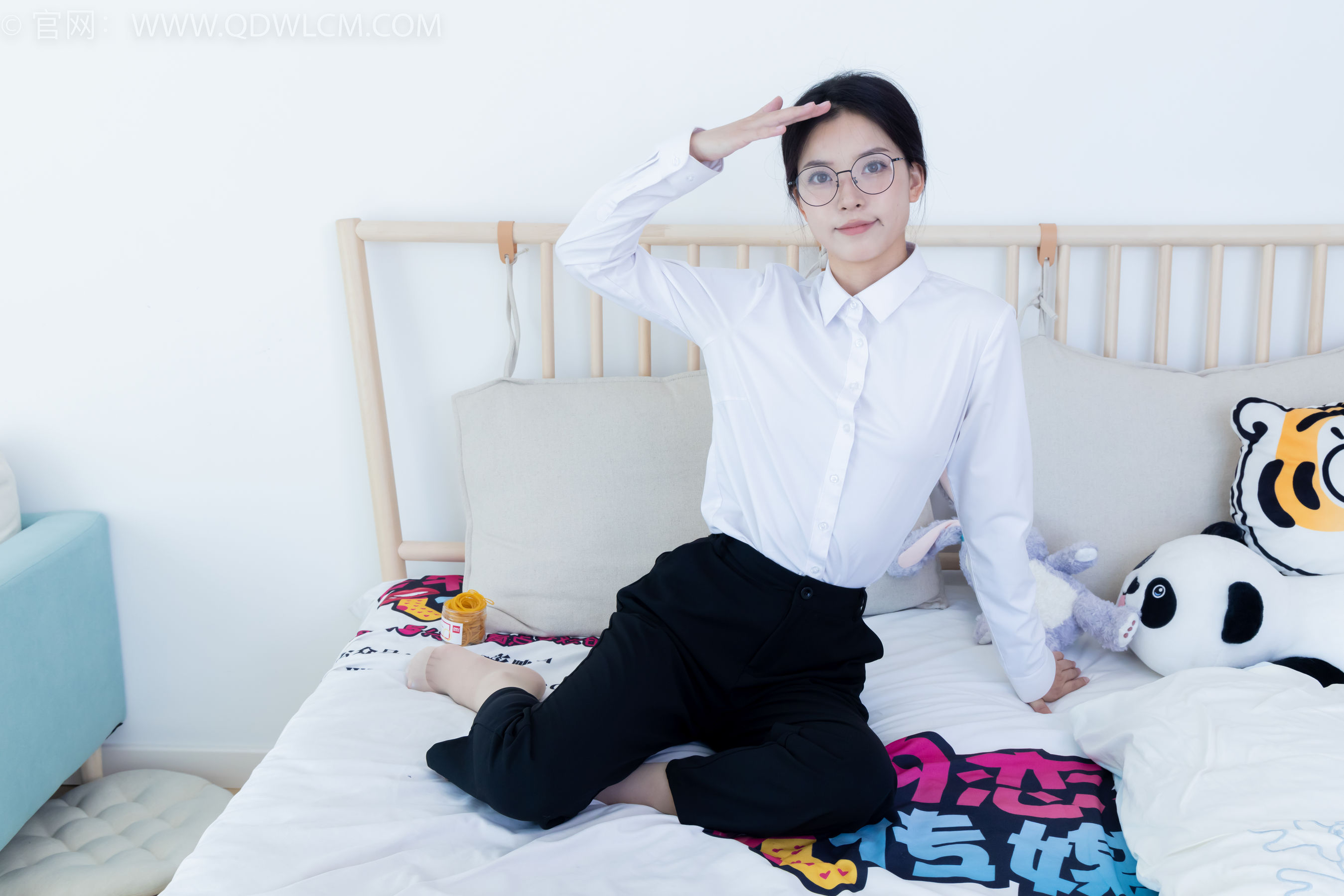 View - 物恋传媒 - Chiness Model  No.2126 茯苓 - 泛黄的相片 - 图库库