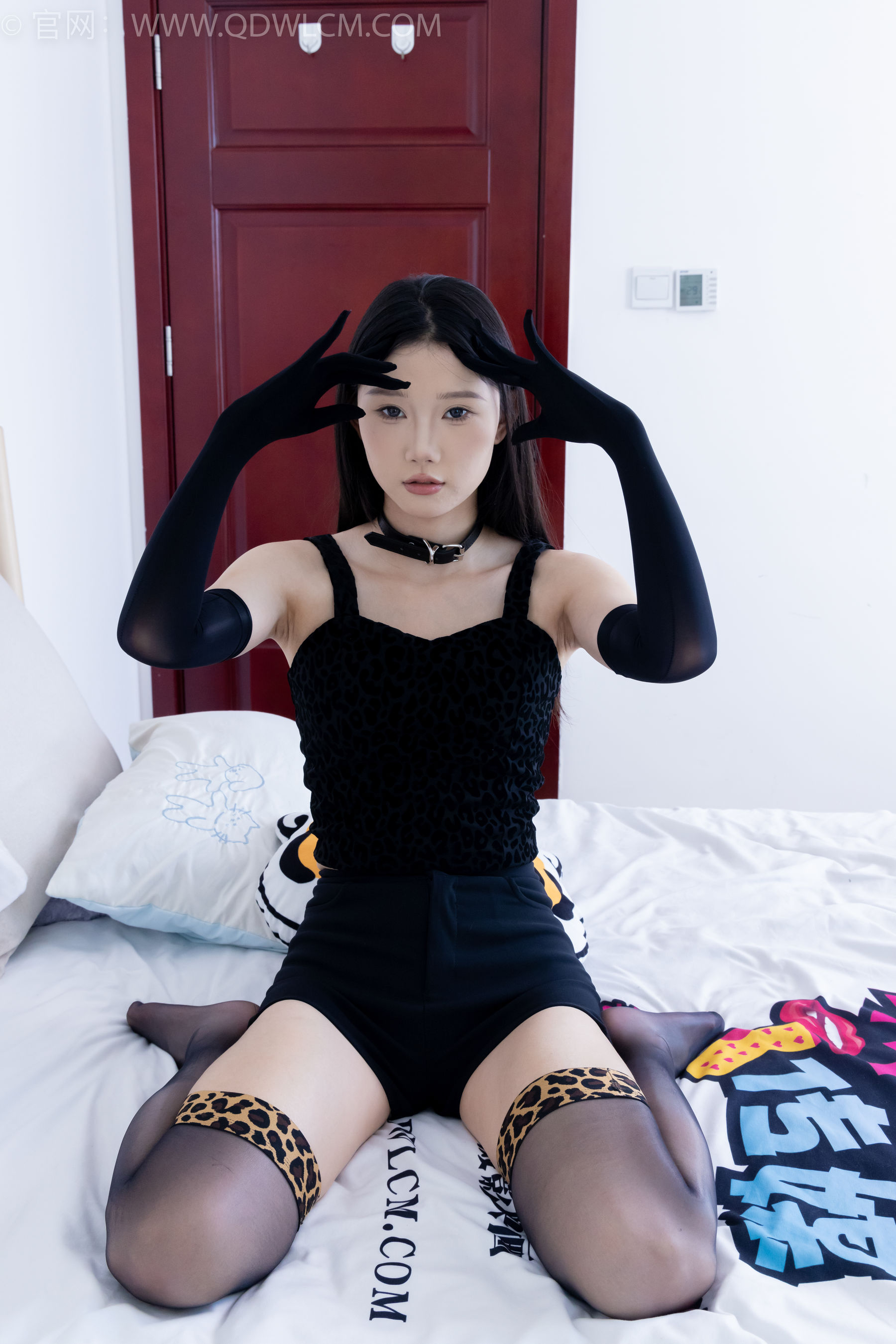 View - 物恋传媒 - Chiness Model  No.2125 小竹 - 孤独的总和 - 图库库