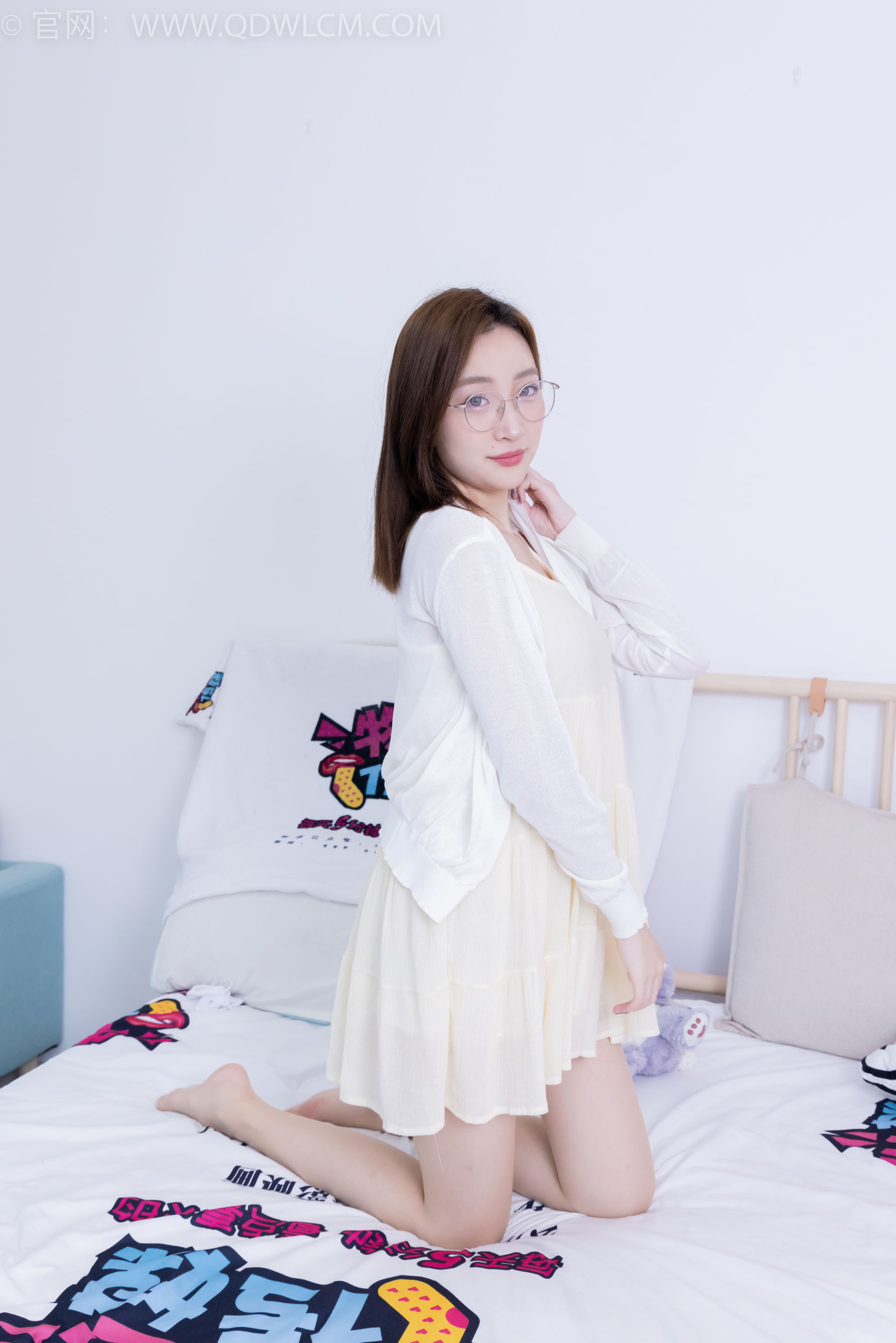 View - 物恋传媒 - Chiness Model  No.2129 恬恬 - 相思愈浓 - 图库库