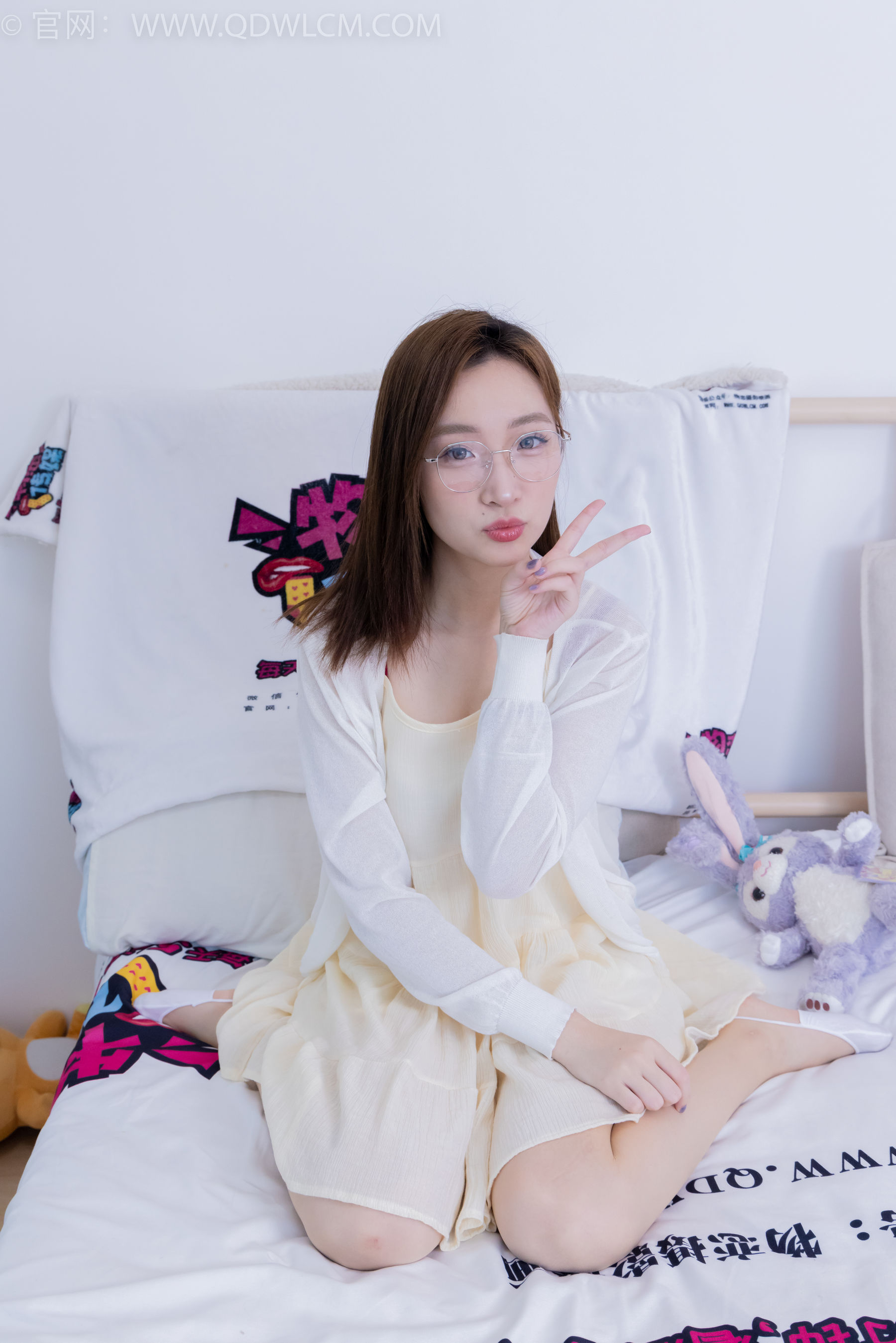 View - 物恋传媒 - Chiness Model  No.2129 恬恬 - 相思愈浓 - 图库库