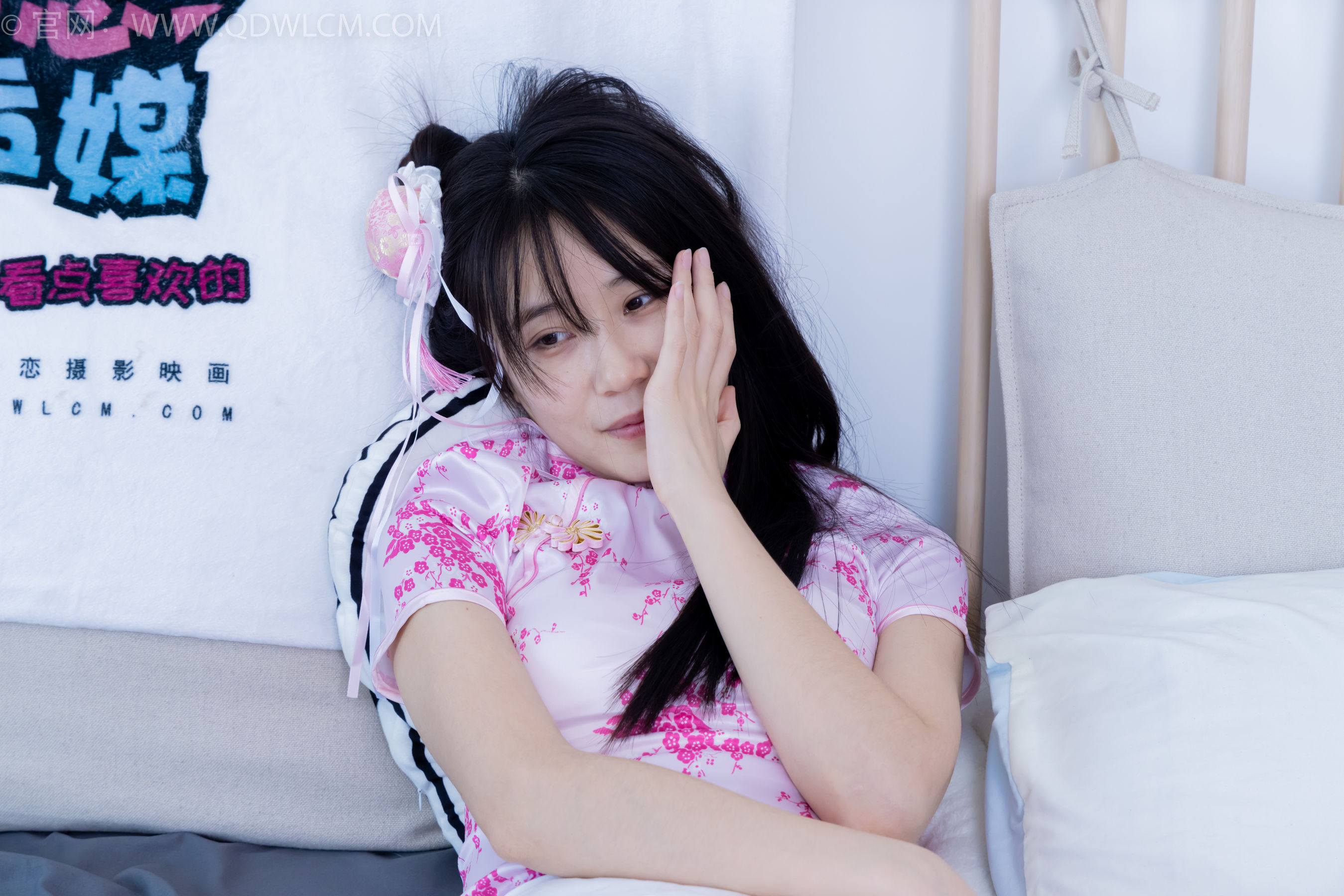 View - 物恋传媒 - Chiness Model  No.2130 菜菜 - 粉红泡泡 - 图库库