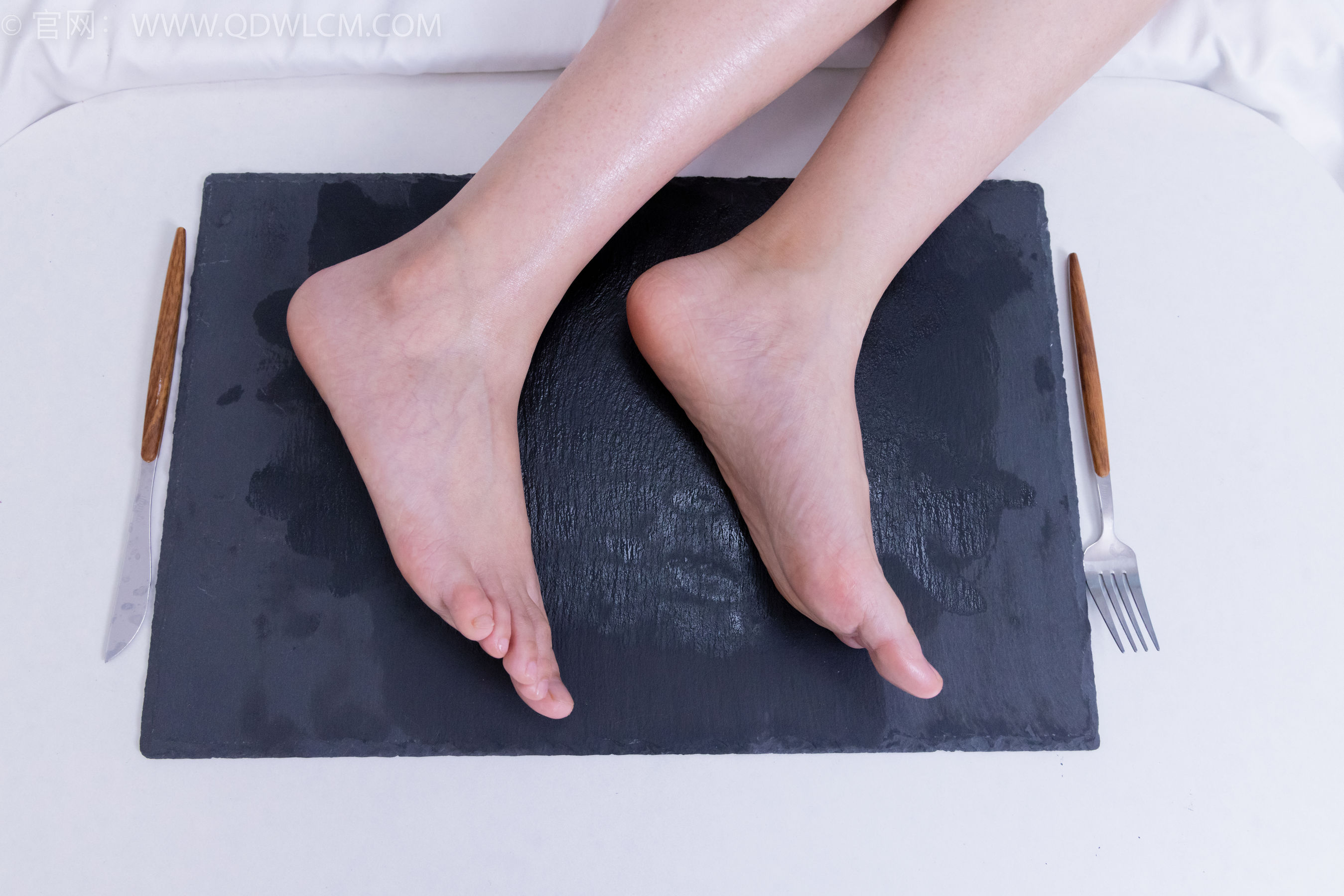 View - 物恋传媒 - Chiness Model  No.2124 小敏 - 草莓蛋糕 - 图库库