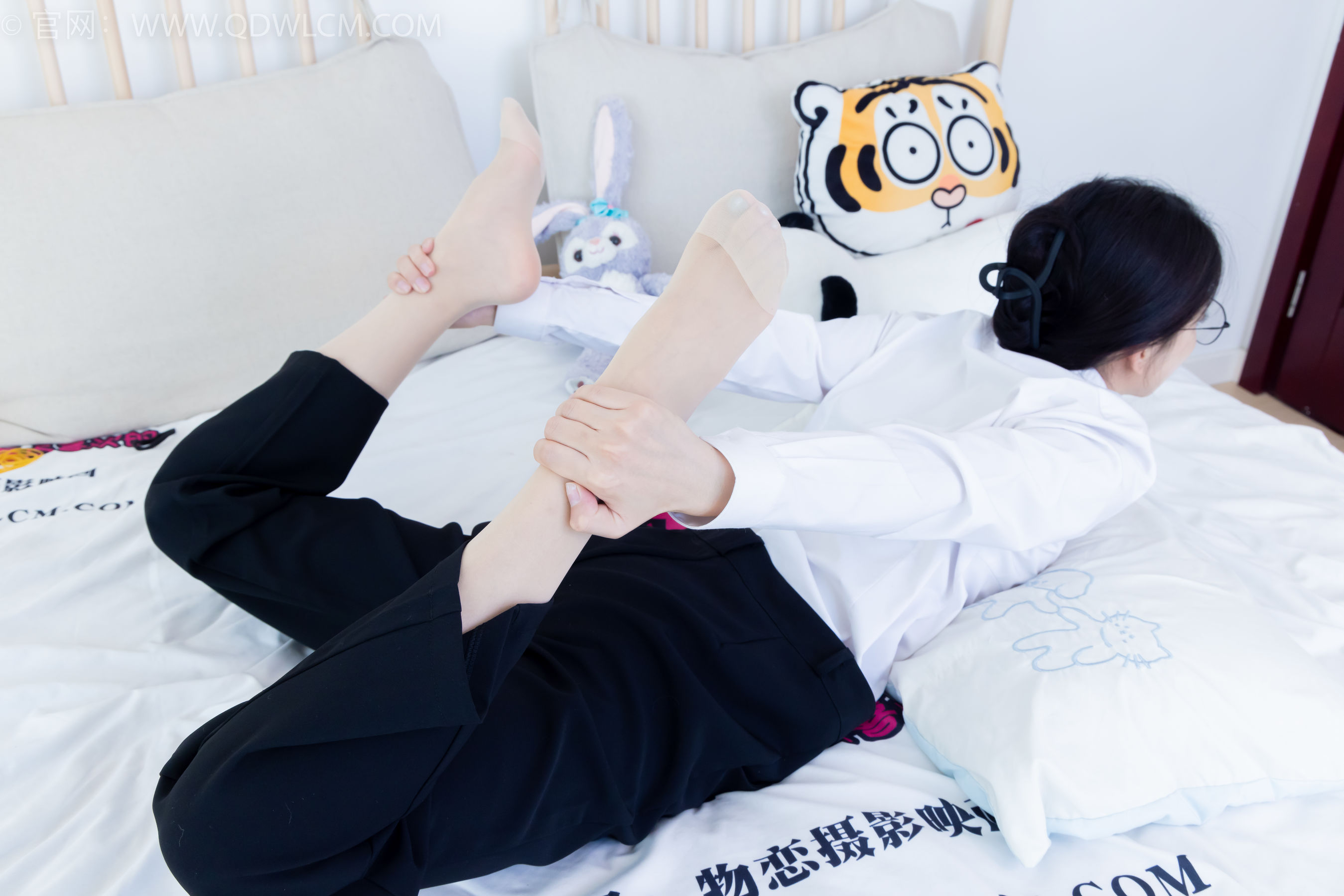 View - 物恋传媒 - Chiness Model  No.2126 茯苓 - 泛黄的相片 - 图库库