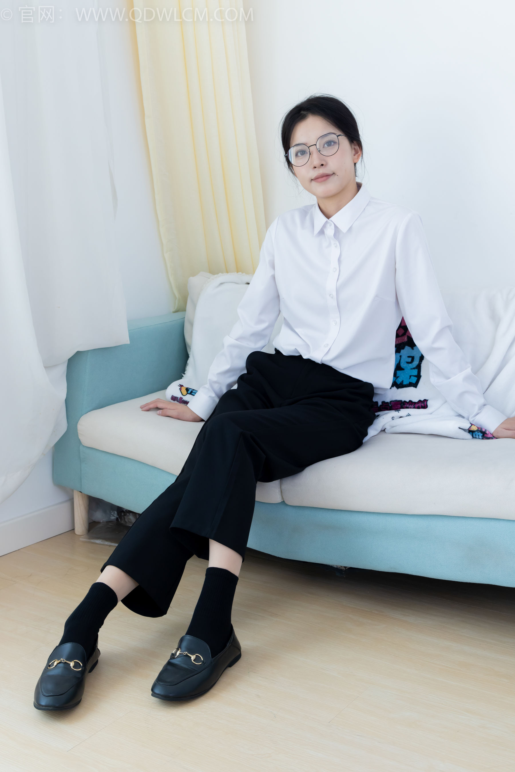 View - 物恋传媒 - Chiness Model  No.2126 茯苓 - 泛黄的相片 - 图库库