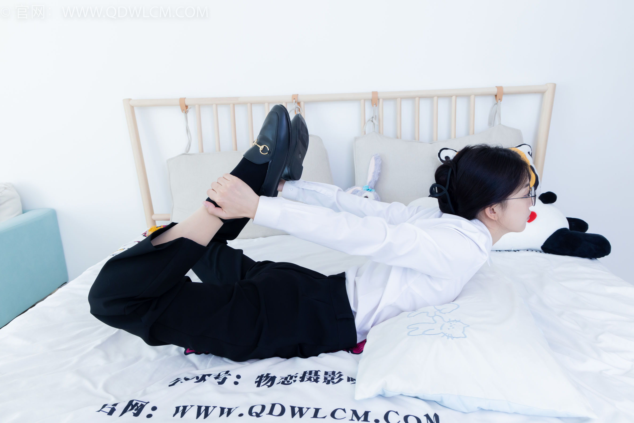 View - 物恋传媒 - Chiness Model  No.2126 茯苓 - 泛黄的相片 - 图库库