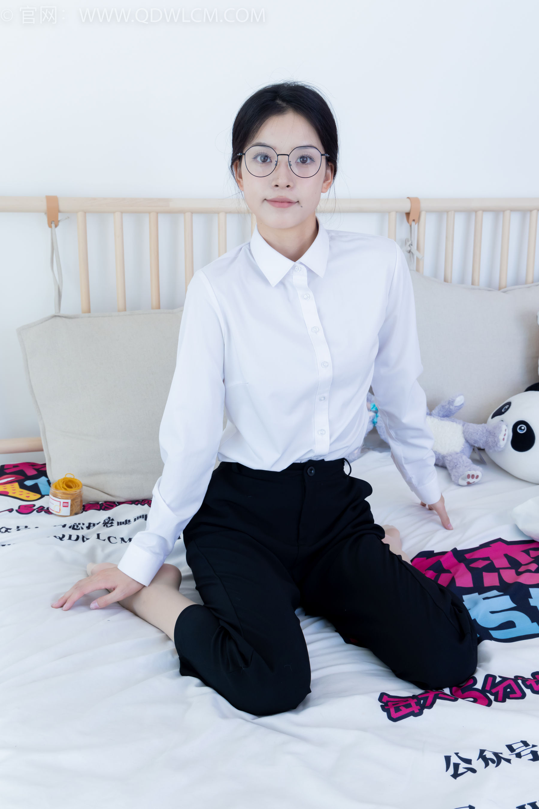 View - 物恋传媒 - Chiness Model  No.2126 茯苓 - 泛黄的相片 - 图库库