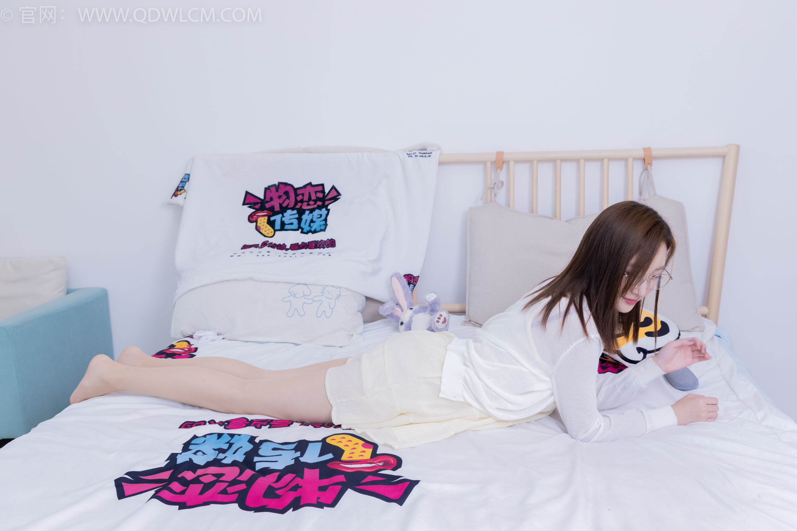 View - 物恋传媒 - Chiness Model  No.2129 恬恬 - 相思愈浓 - 图库库