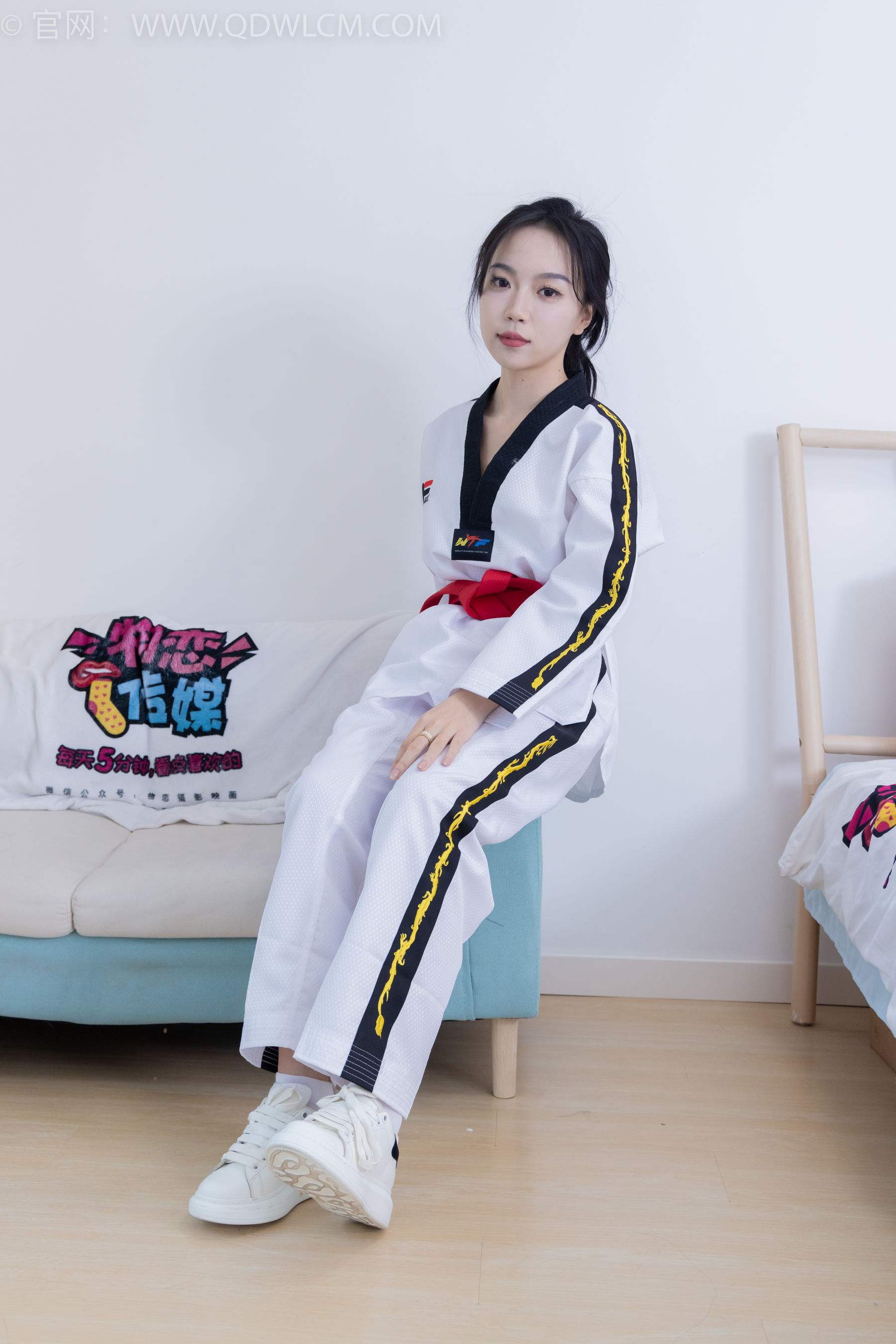 View - 物恋传媒 - Chiness Model  No.2128 纱纱 - 暮色褪尽 - 图库库