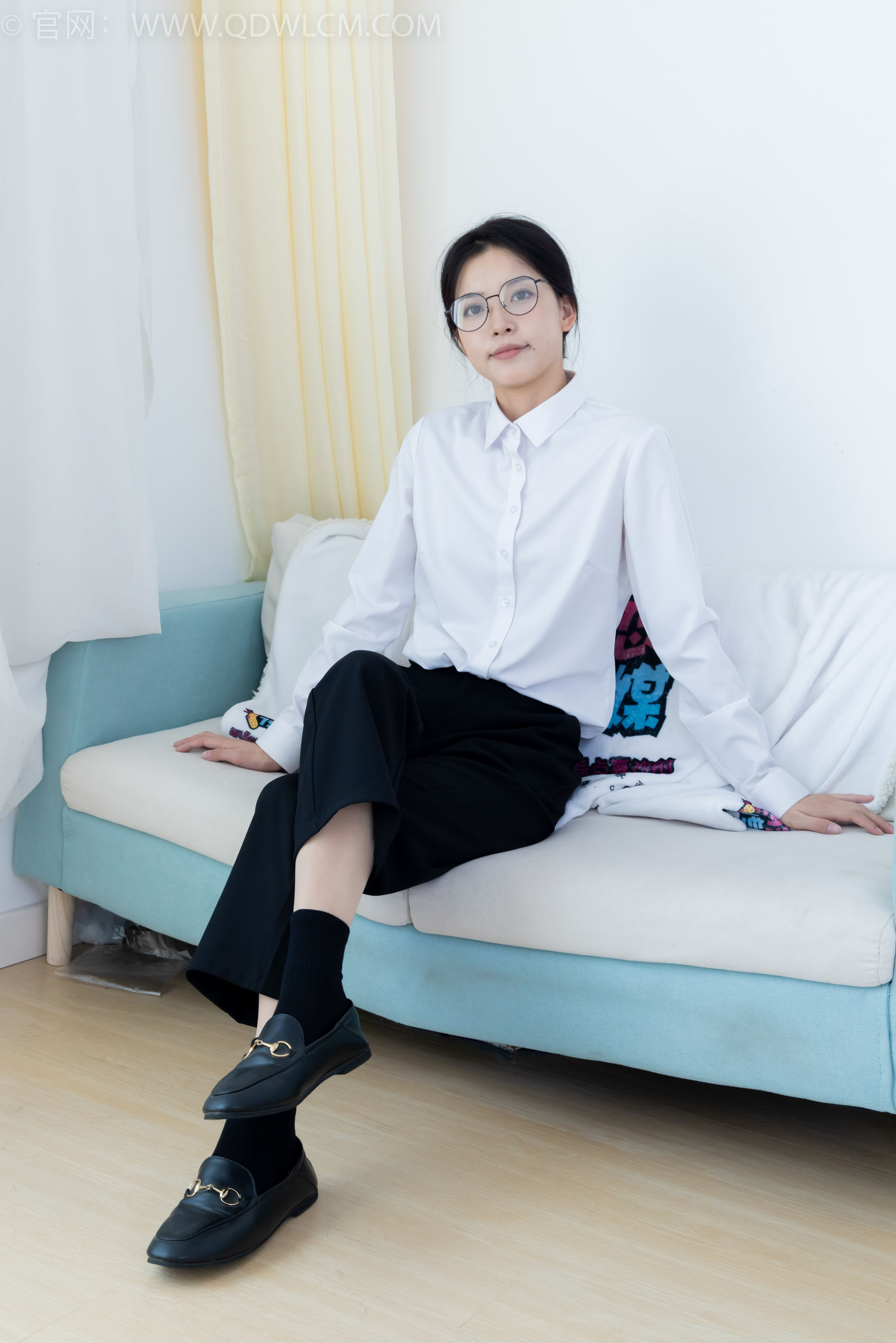 View - 物恋传媒 - Chiness Model  No.2126 茯苓 - 泛黄的相片 - 图库库