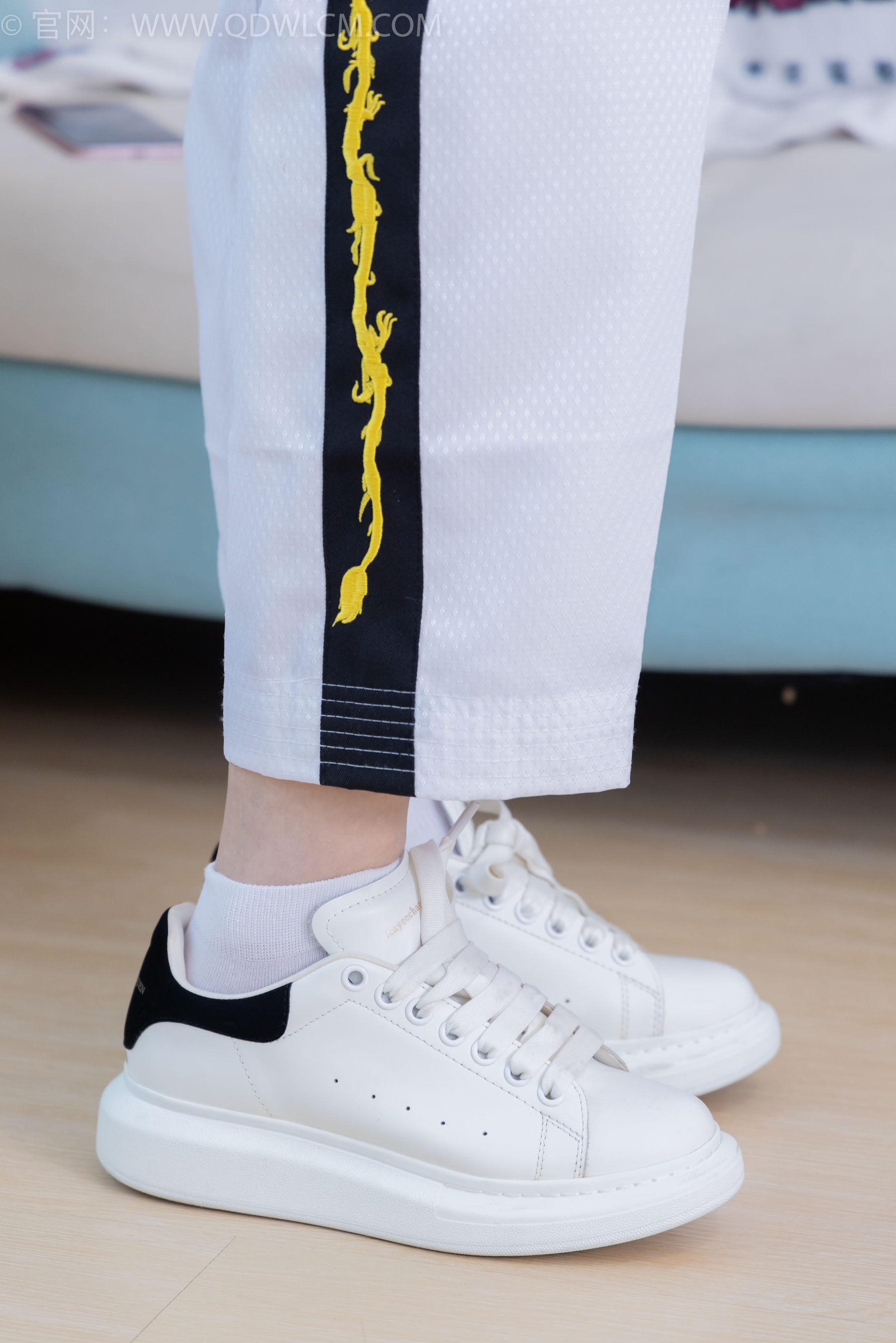 View - 物恋传媒 - Chiness Model  No.2128 纱纱 - 暮色褪尽 - 图库库