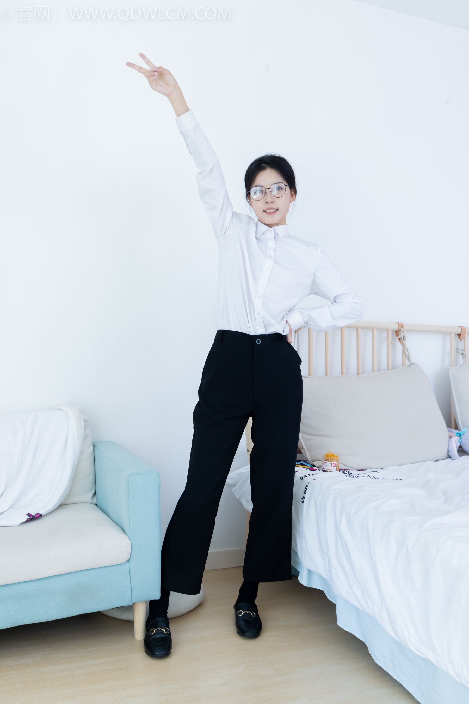 View - 物恋传媒 - Chiness Model  No.2126 茯苓 - 泛黄的相片 - 图库库