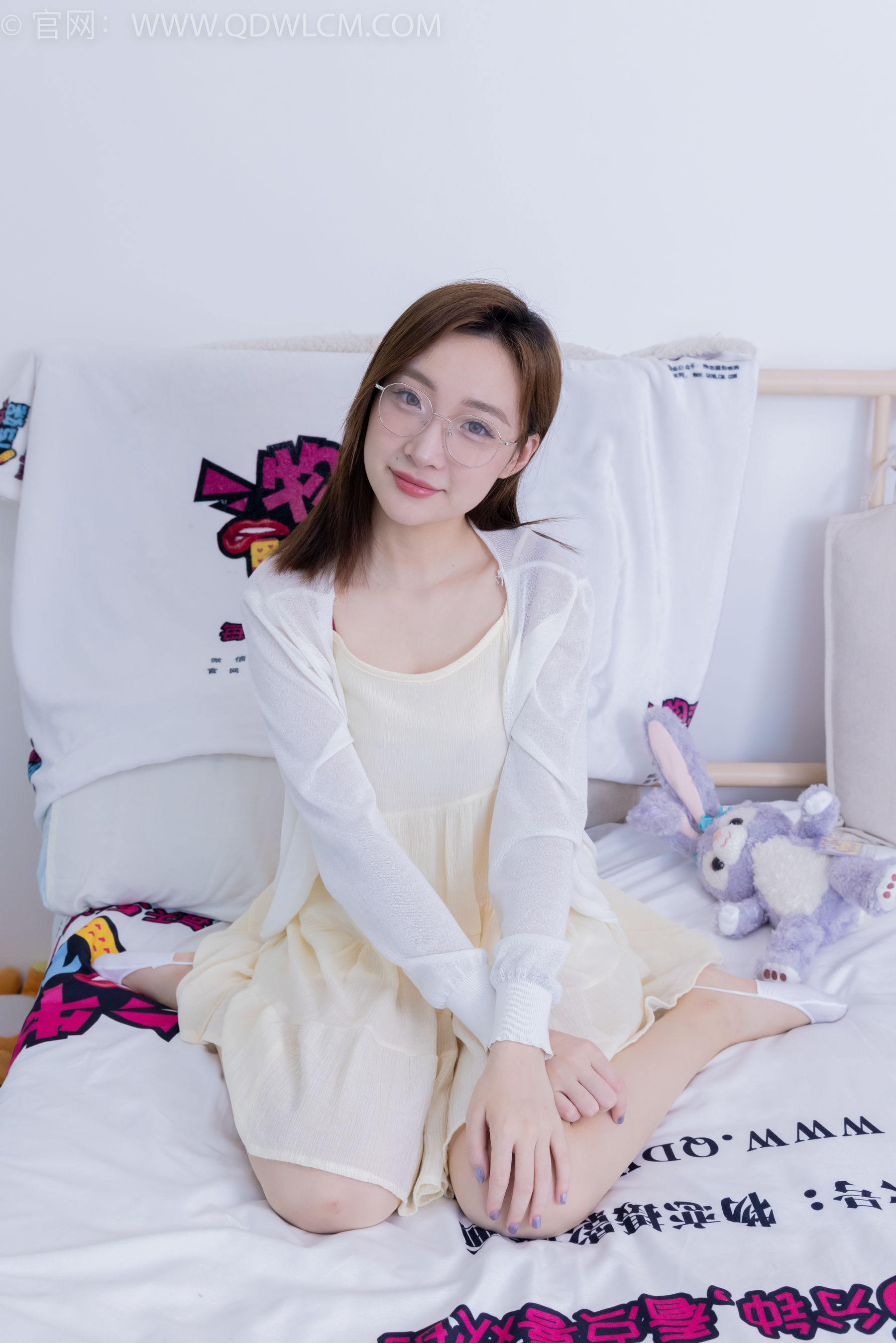 View - 物恋传媒 - Chiness Model  No.2129 恬恬 - 相思愈浓 - 图库库