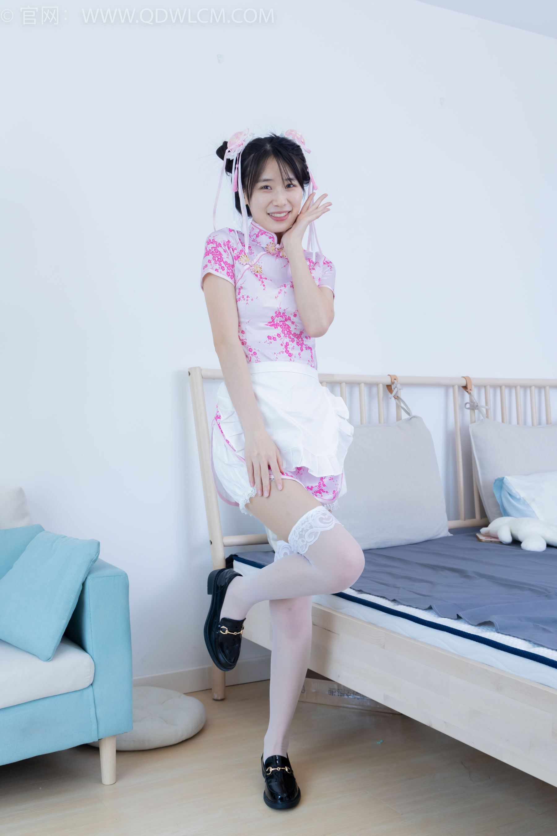 View - 物恋传媒 - Chiness Model  No.2130 菜菜 - 粉红泡泡 - 图库库