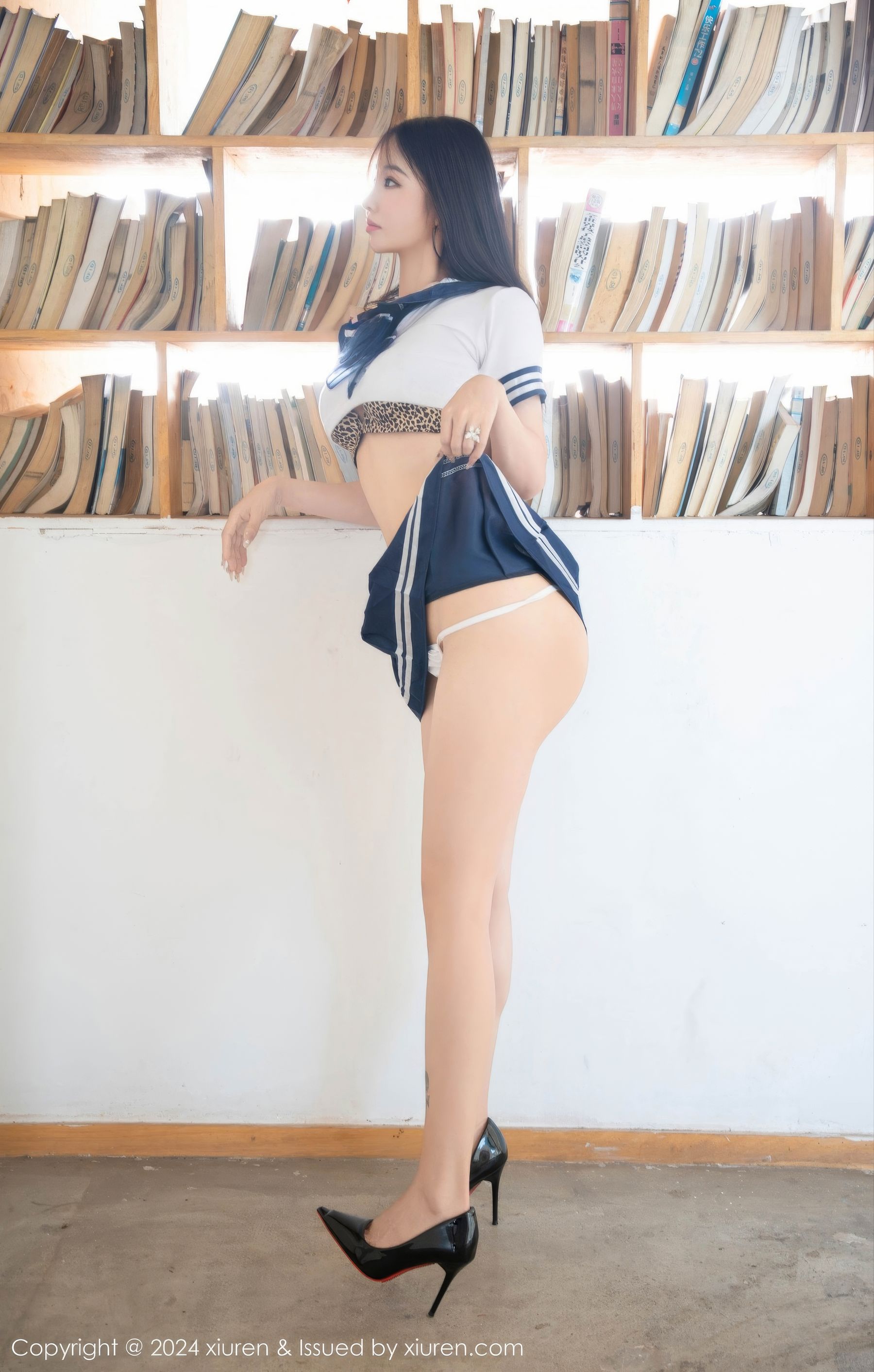 View - [XiuRen] 2024.10.08 No.9245 李嫣 - 图库库