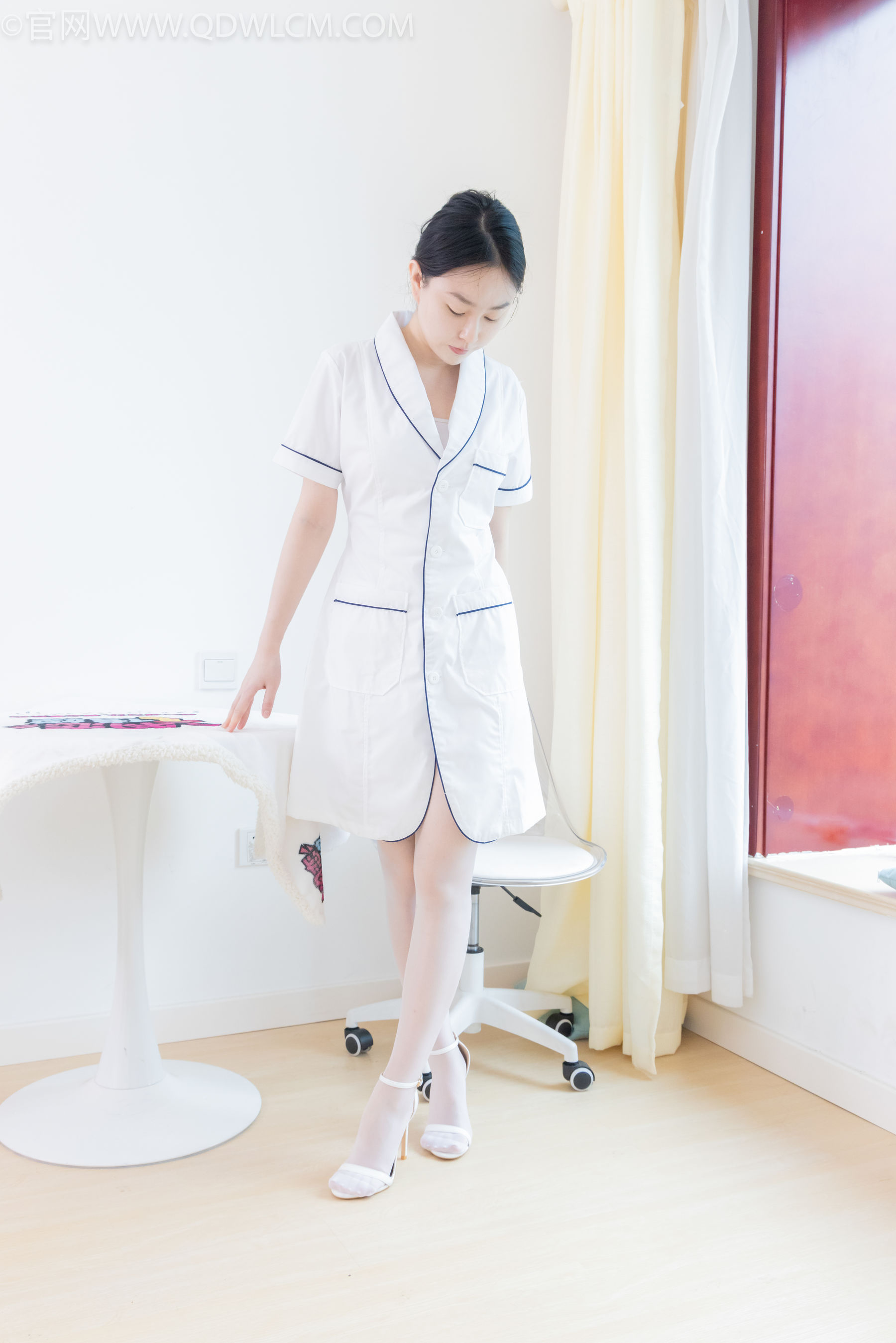 View - 物恋传媒 - Chiness Model  No.2142 美兔 -纯与白 - 图库库