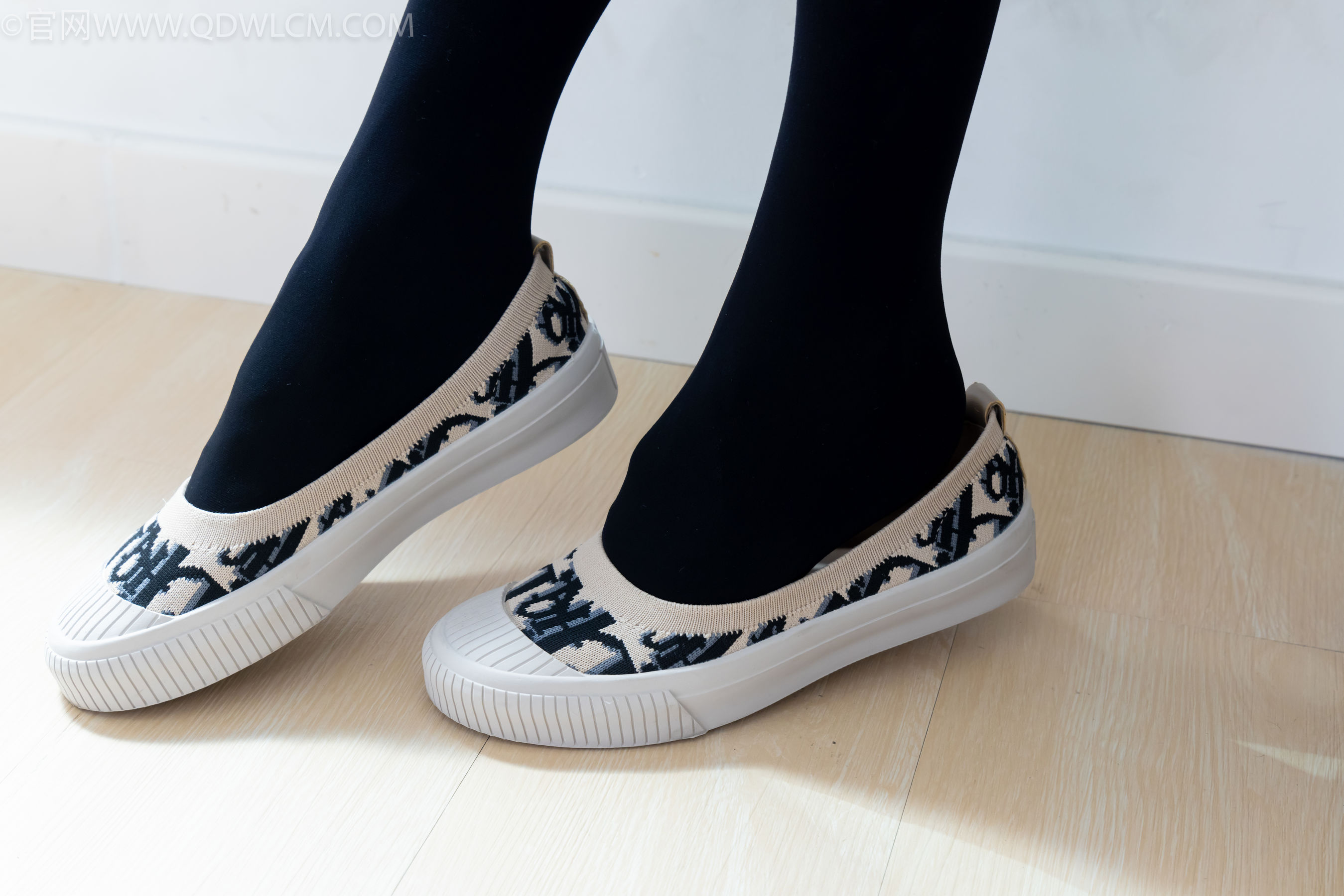 View - 物恋传媒 - Chiness Model  No.2139 茯苓 -夜月 - 图库库