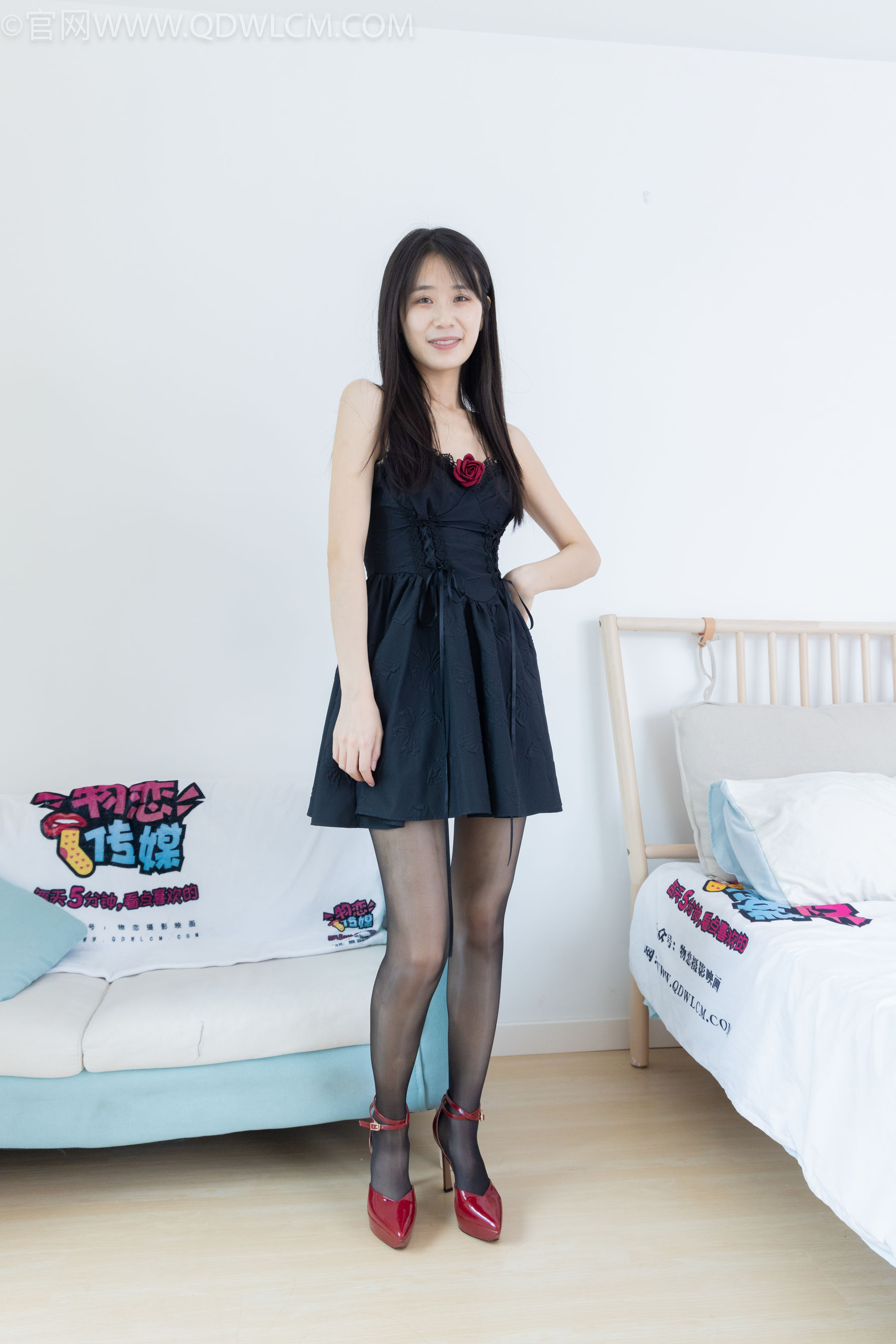 View - 物恋传媒 - Chiness Model  No.2140 菜菜 -恬恬的你 - 图库库