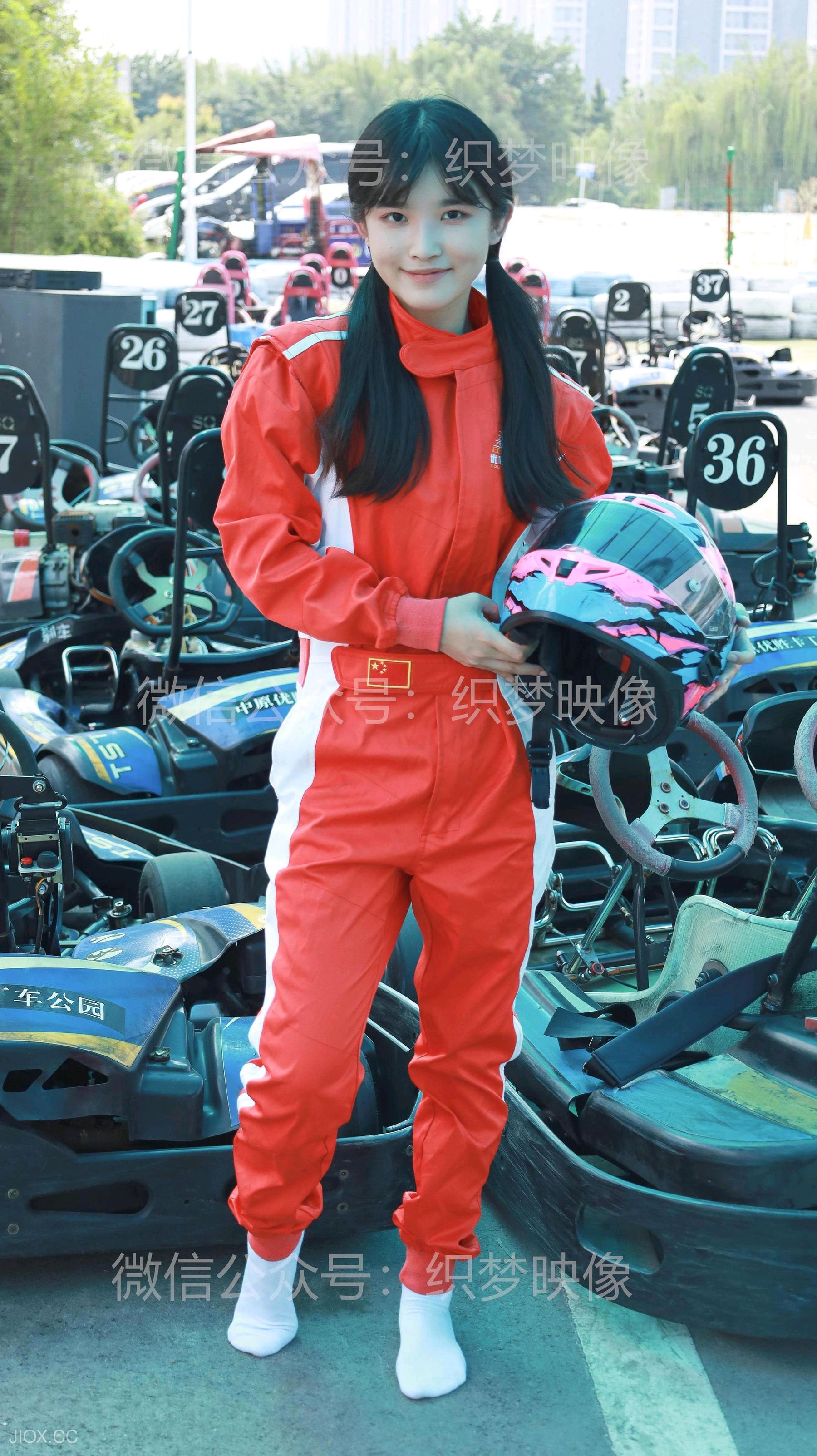 [织梦映像] 寻梦飞车/(288P)