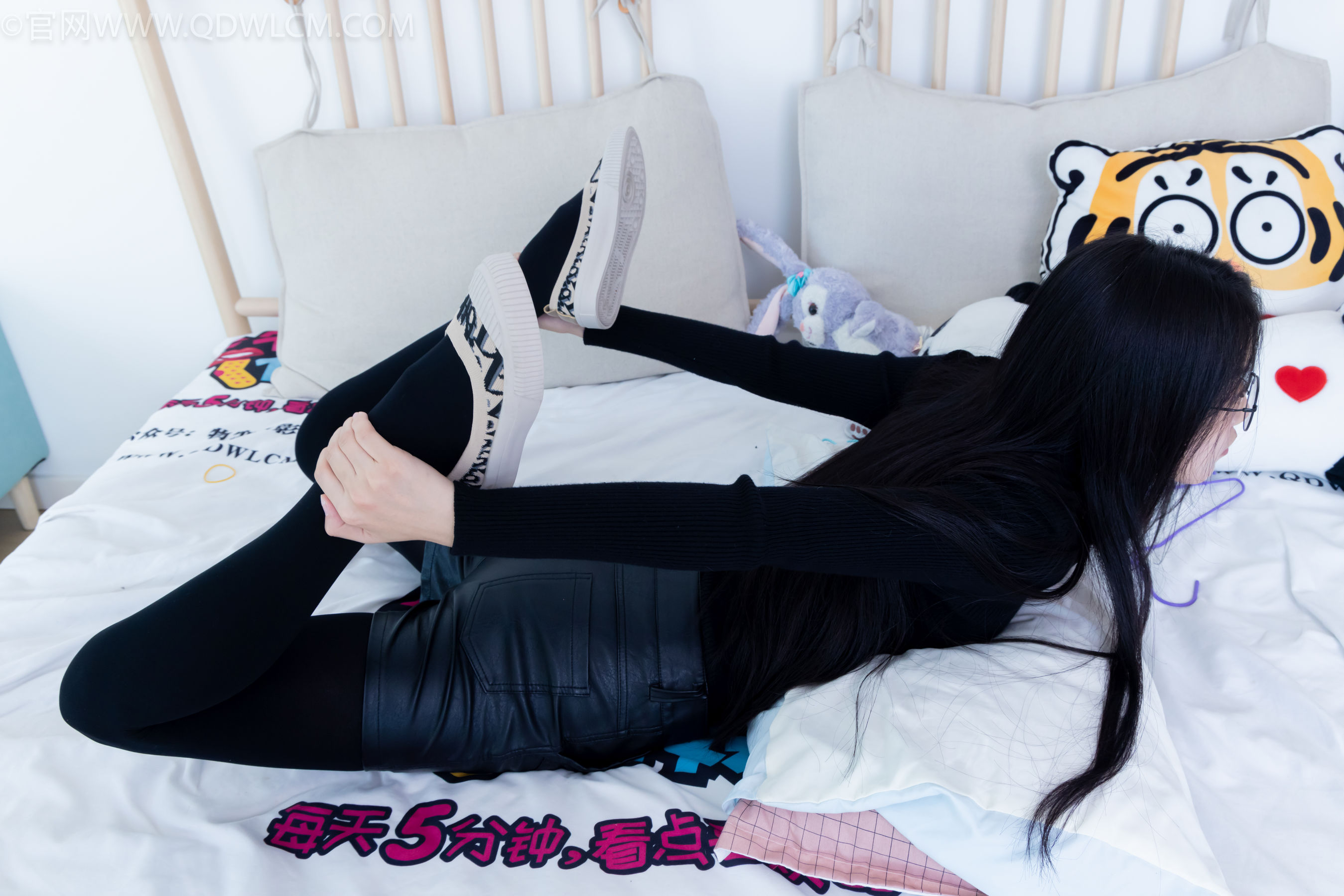 View - 物恋传媒 - Chiness Model  No.2139 茯苓 -夜月 - 图库库