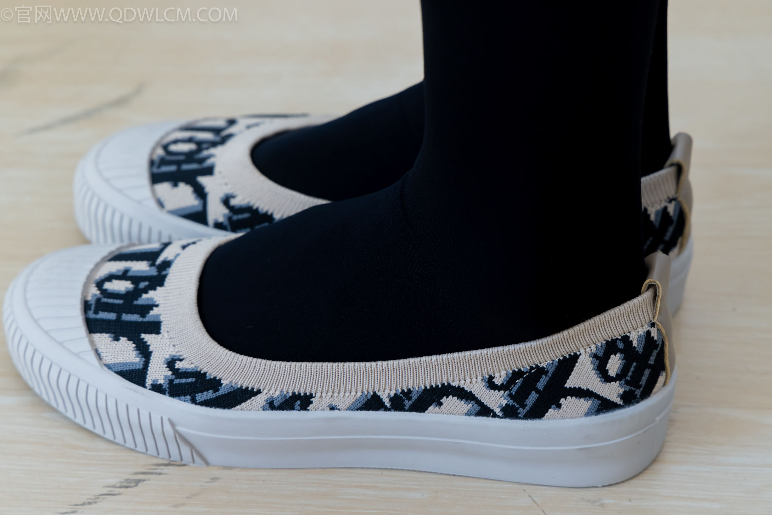 View - 物恋传媒 - Chiness Model  No.2139 茯苓 -夜月 - 图库库