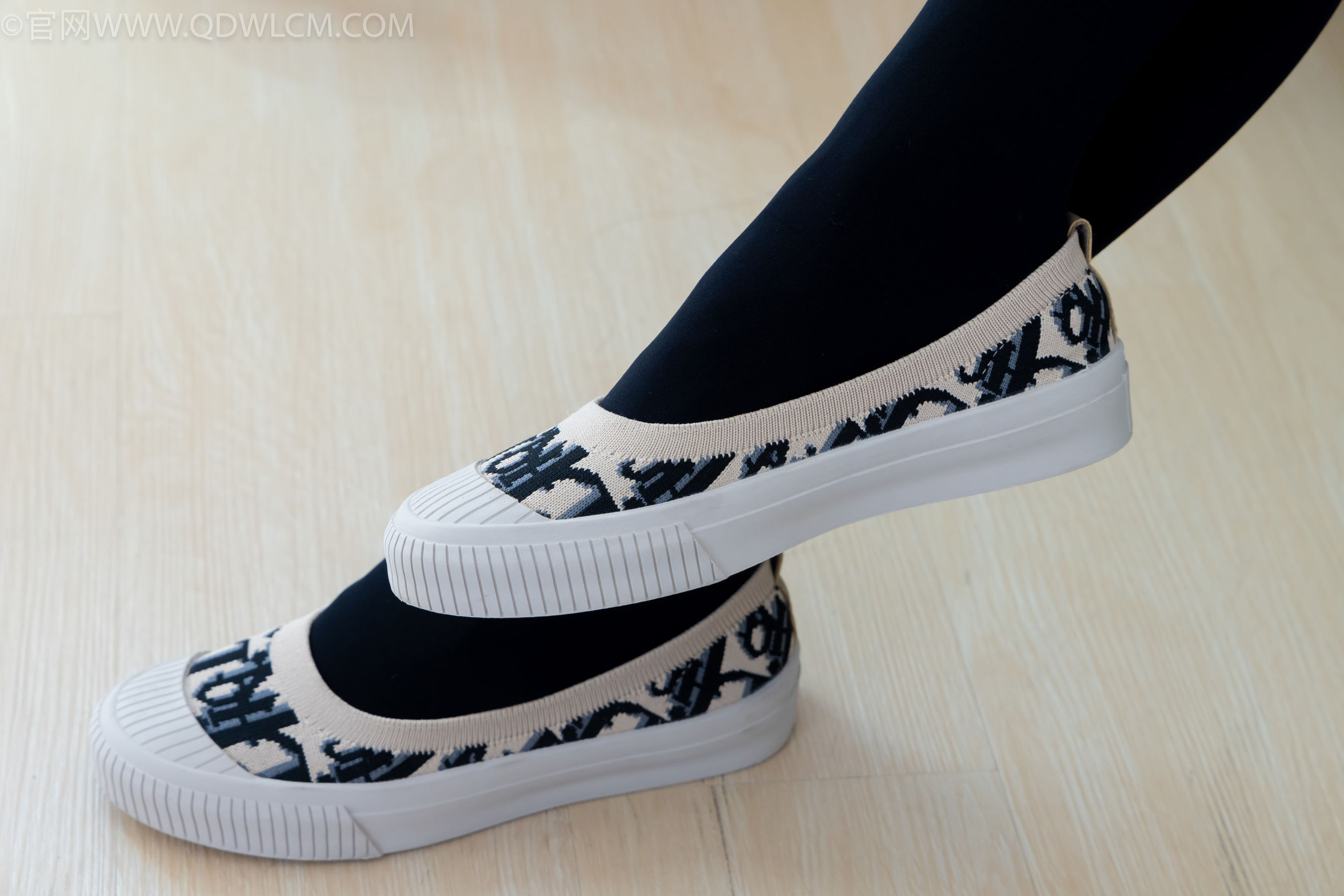 View - 物恋传媒 - Chiness Model  No.2139 茯苓 -夜月 - 图库库