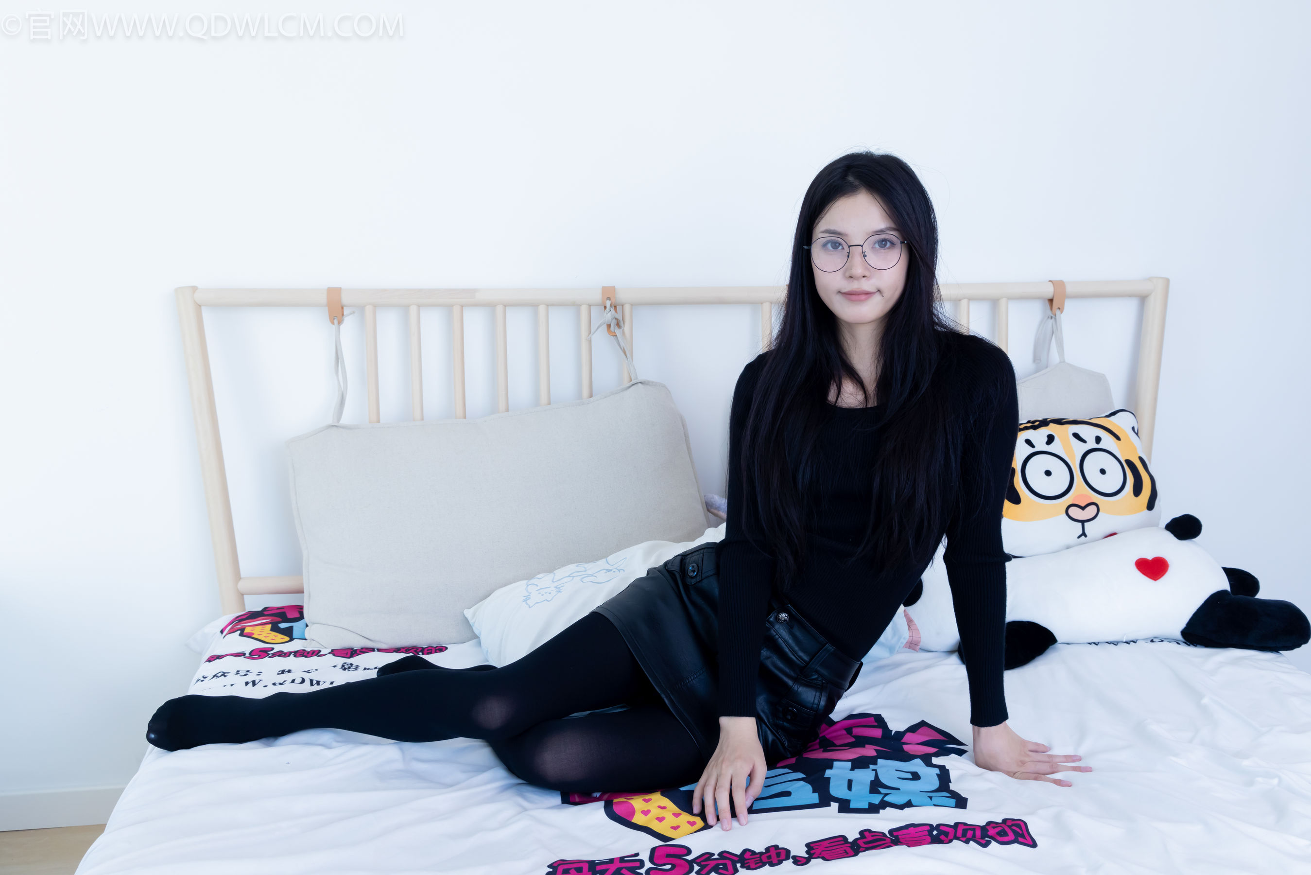 View - 物恋传媒 - Chiness Model  No.2139 茯苓 -夜月 - 图库库