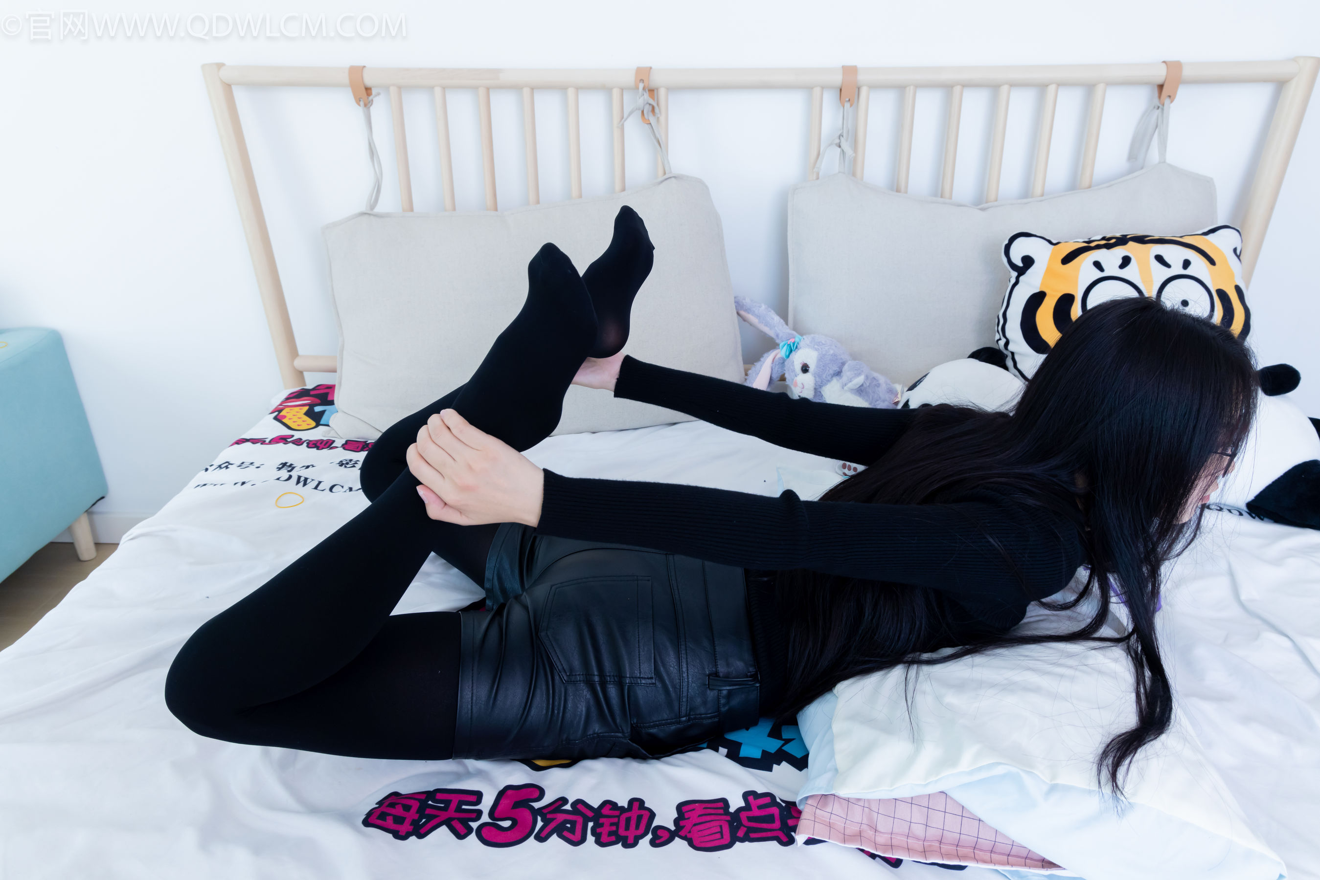 View - 物恋传媒 - Chiness Model  No.2139 茯苓 -夜月 - 图库库