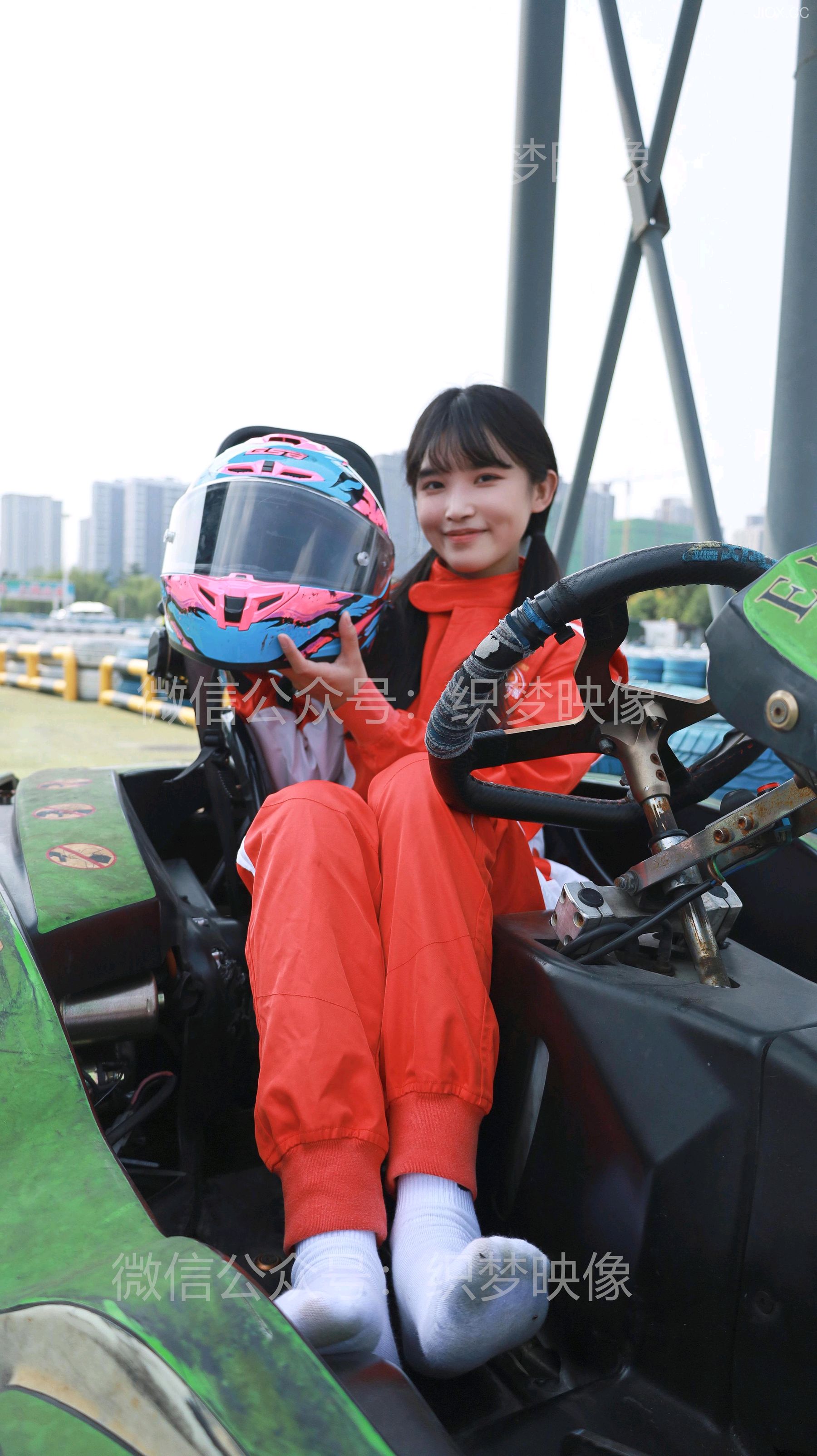 [织梦映像] 寻梦飞车/(288P)