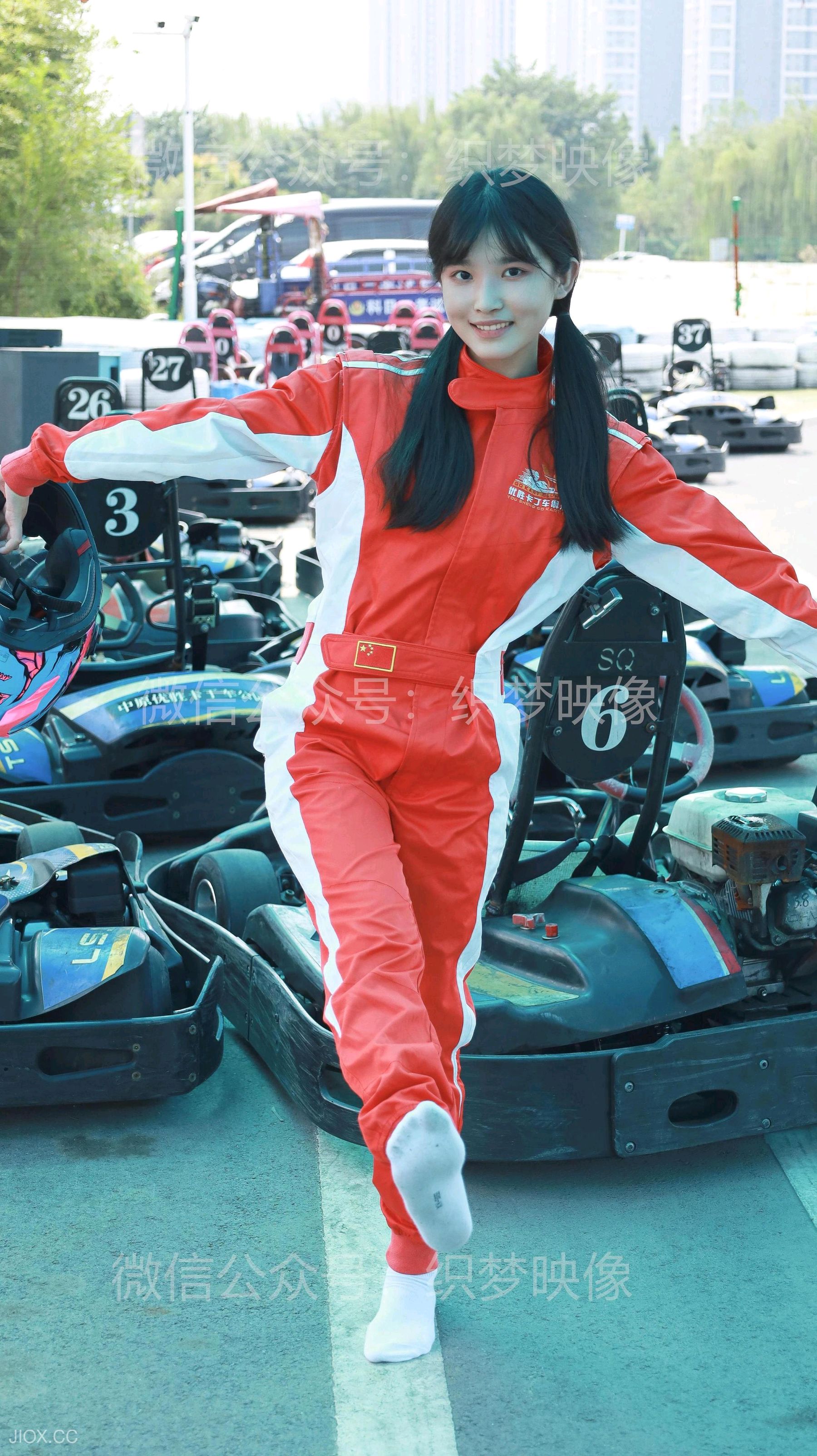 [织梦映像] 寻梦飞车/(288P)