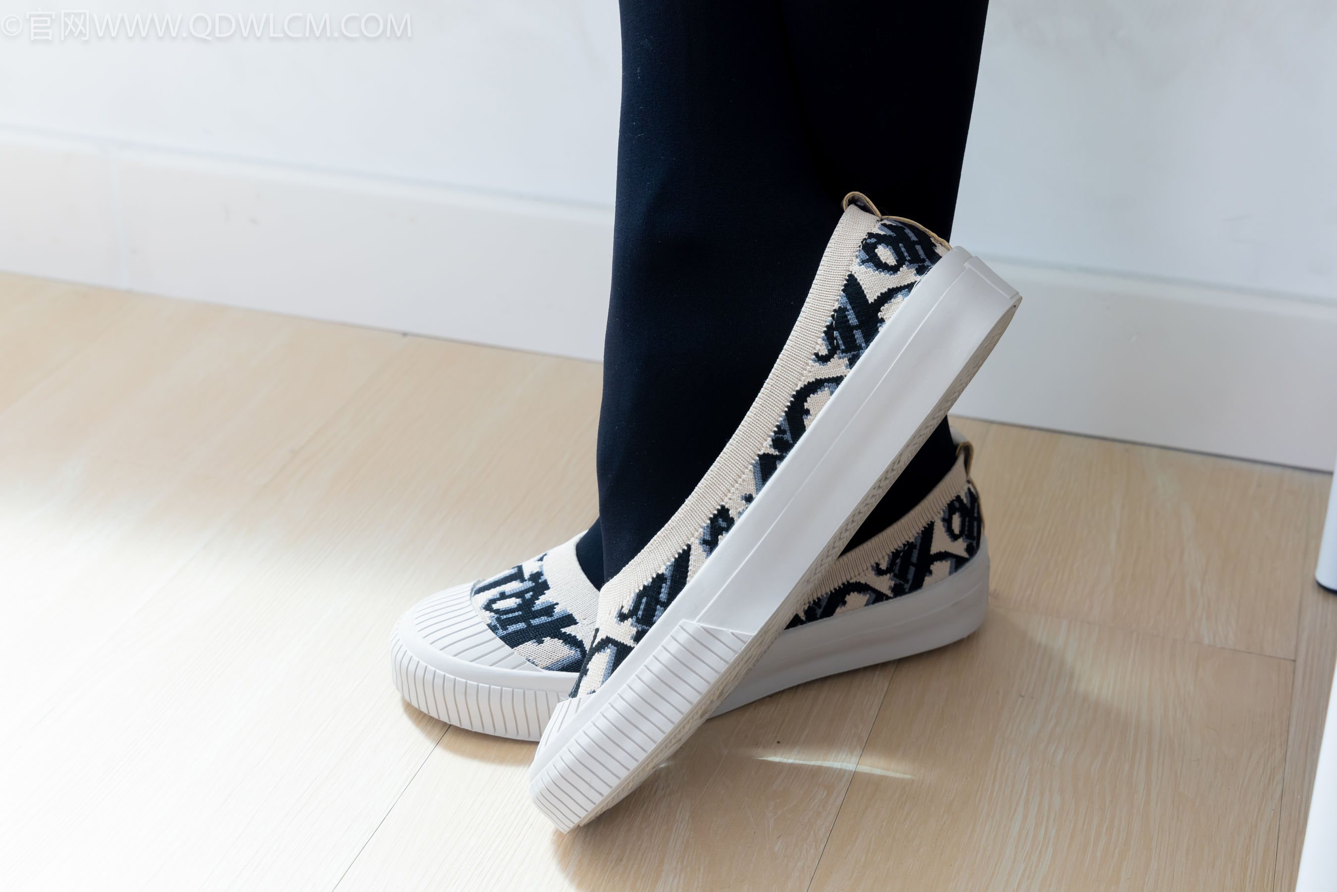 View - 物恋传媒 - Chiness Model  No.2139 茯苓 -夜月 - 图库库