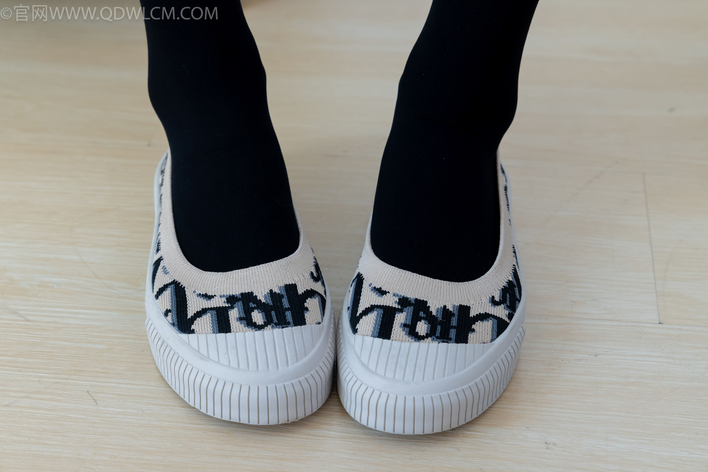 View - 物恋传媒 - Chiness Model  No.2139 茯苓 -夜月 - 图库库