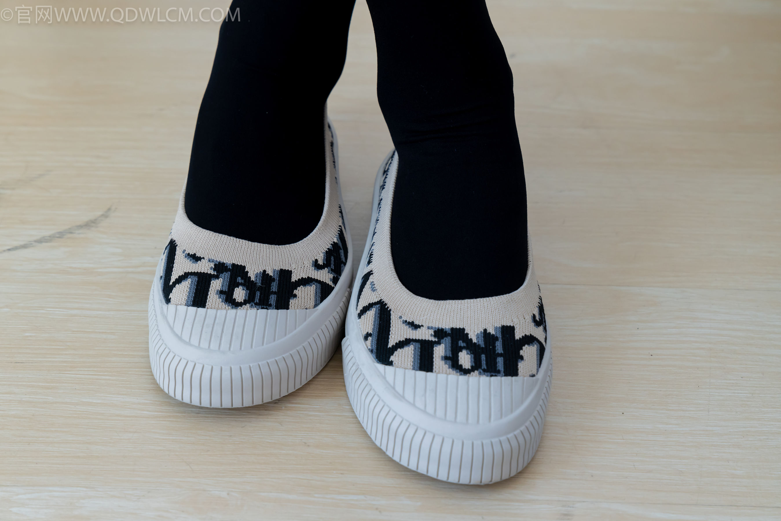 View - 物恋传媒 - Chiness Model  No.2139 茯苓 -夜月 - 图库库