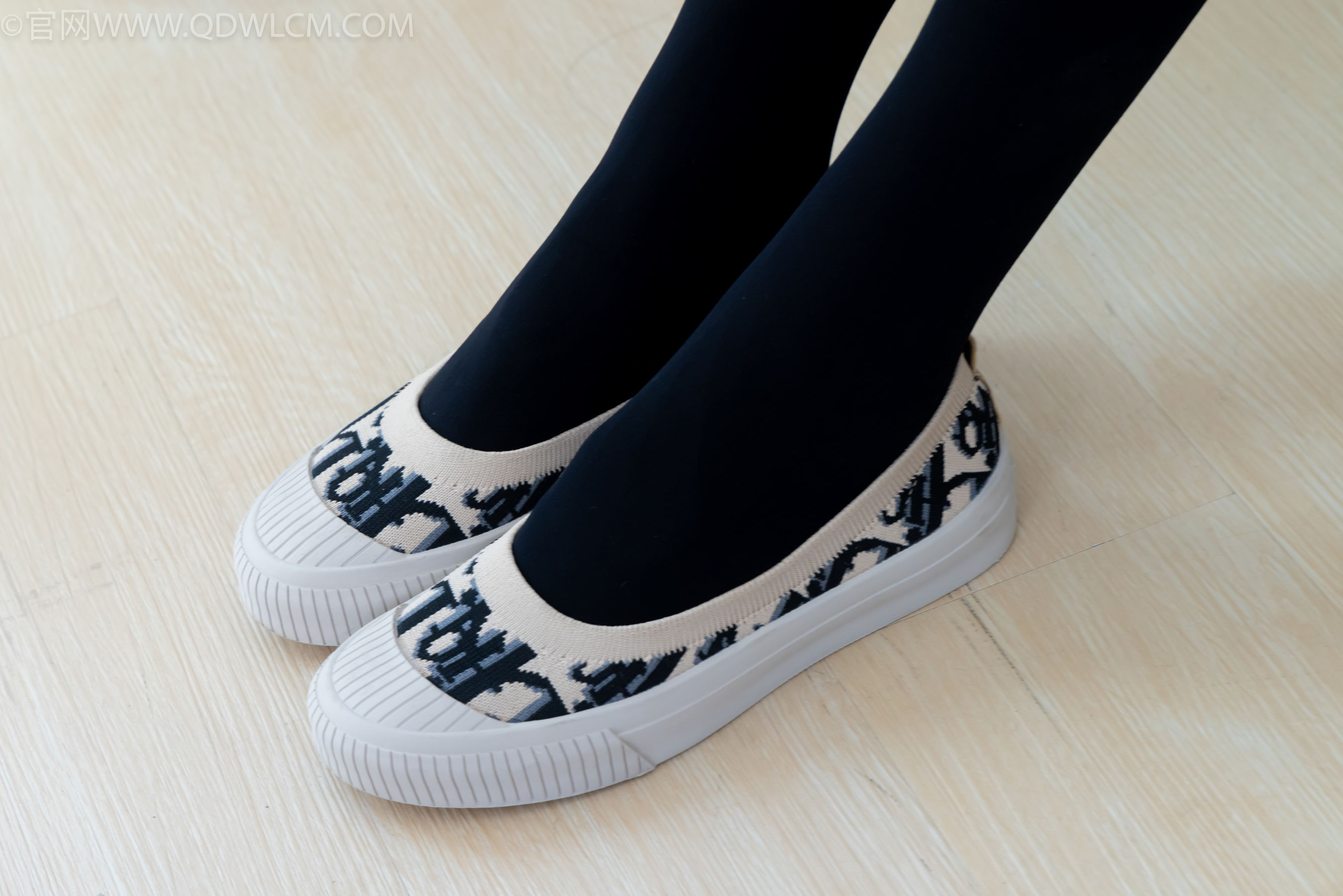 View - 物恋传媒 - Chiness Model  No.2139 茯苓 -夜月 - 图库库